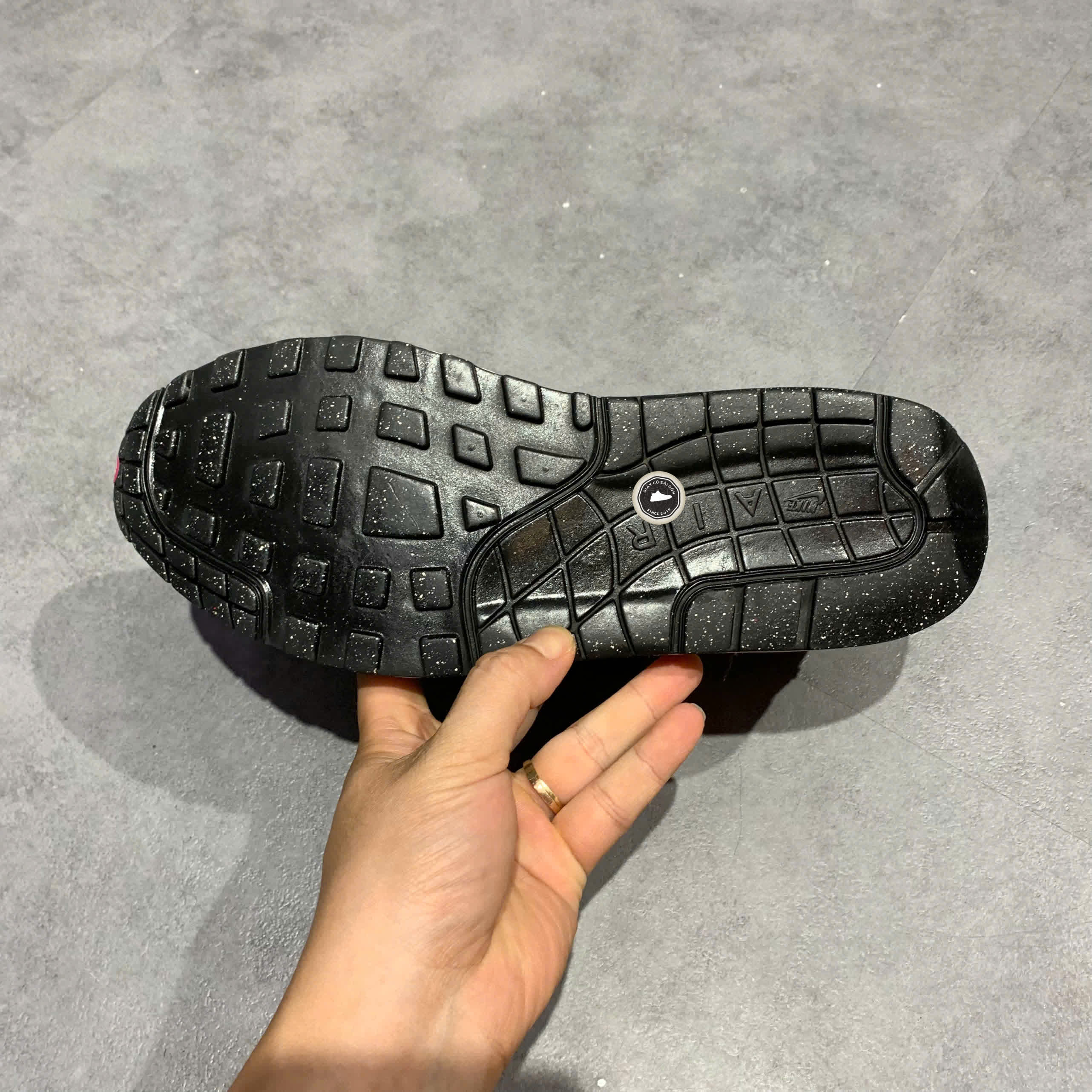 NIKE AIR MAX 1 fd902 107 SIZE 43 GIÀY 2HAND CHÍNH HÃNG PVN20475