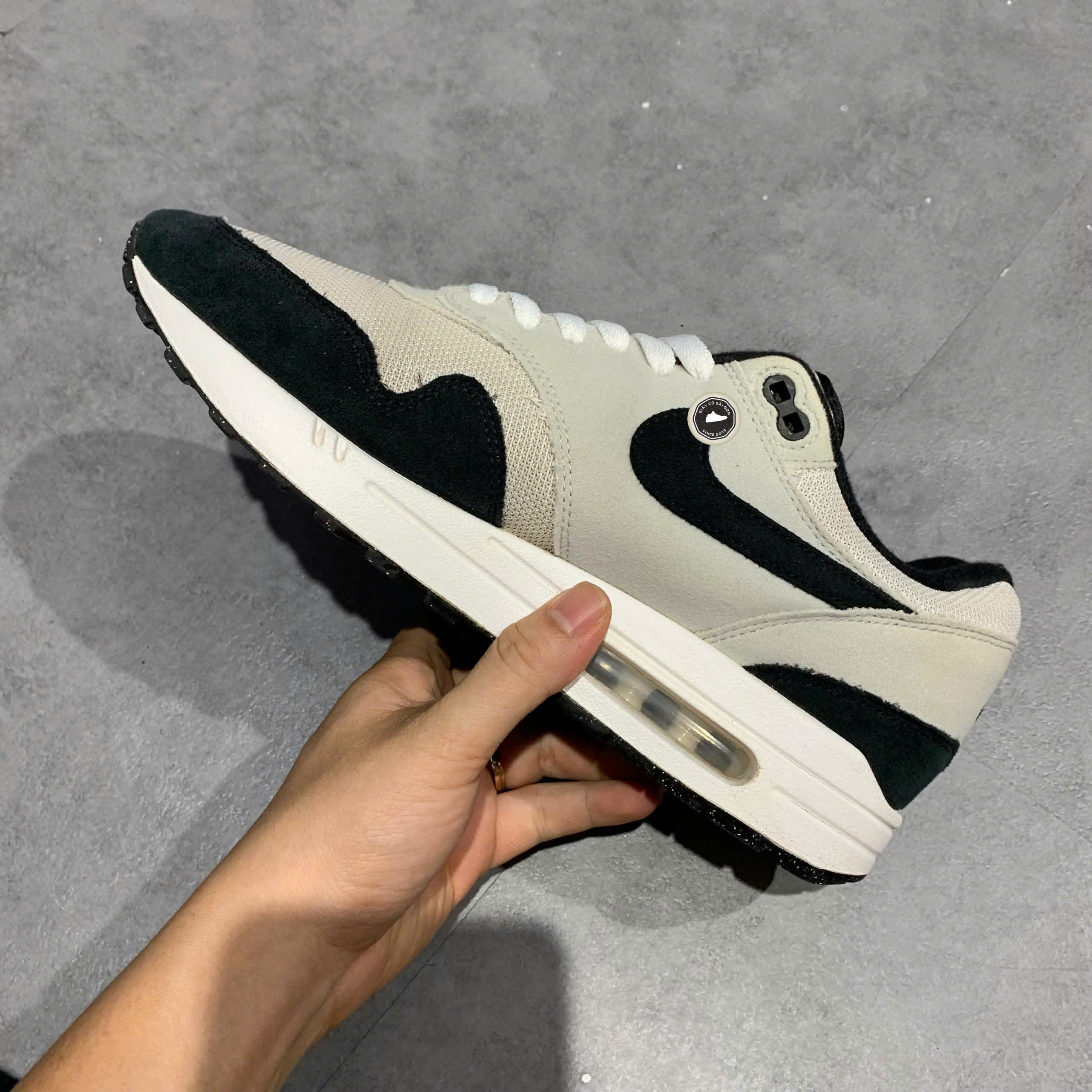 NIKE AIR MAX 1 fd902 107 SIZE 43 GIÀY 2HAND CHÍNH HÃNG PVN20475
