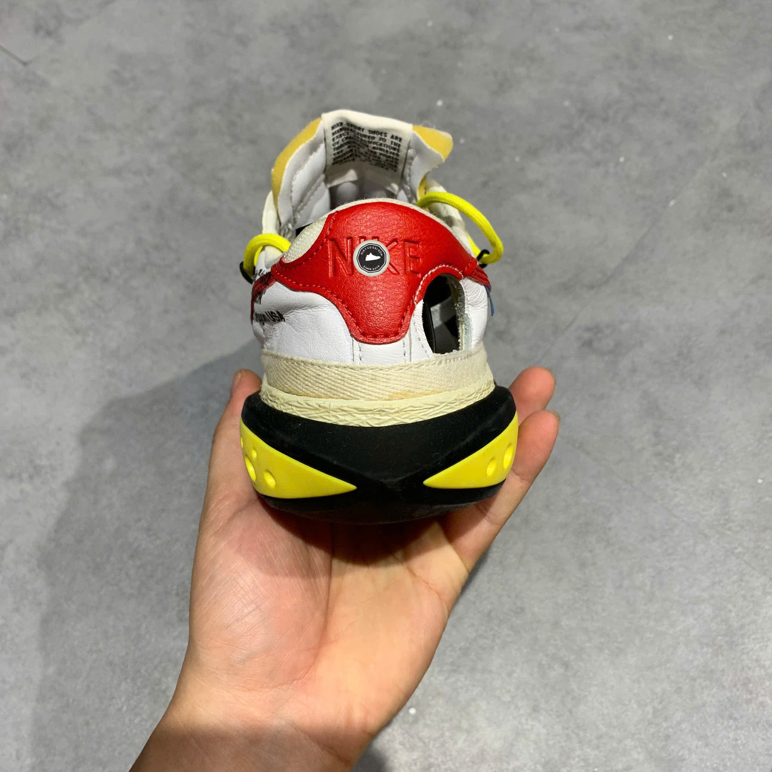 NIKE BLAZER LOW OFF-WHITE WHITE UNIVERSITY RED DH7863-100 SIZE 43 GIÀY 2HAND CHÍNH HÃNG PVN20628