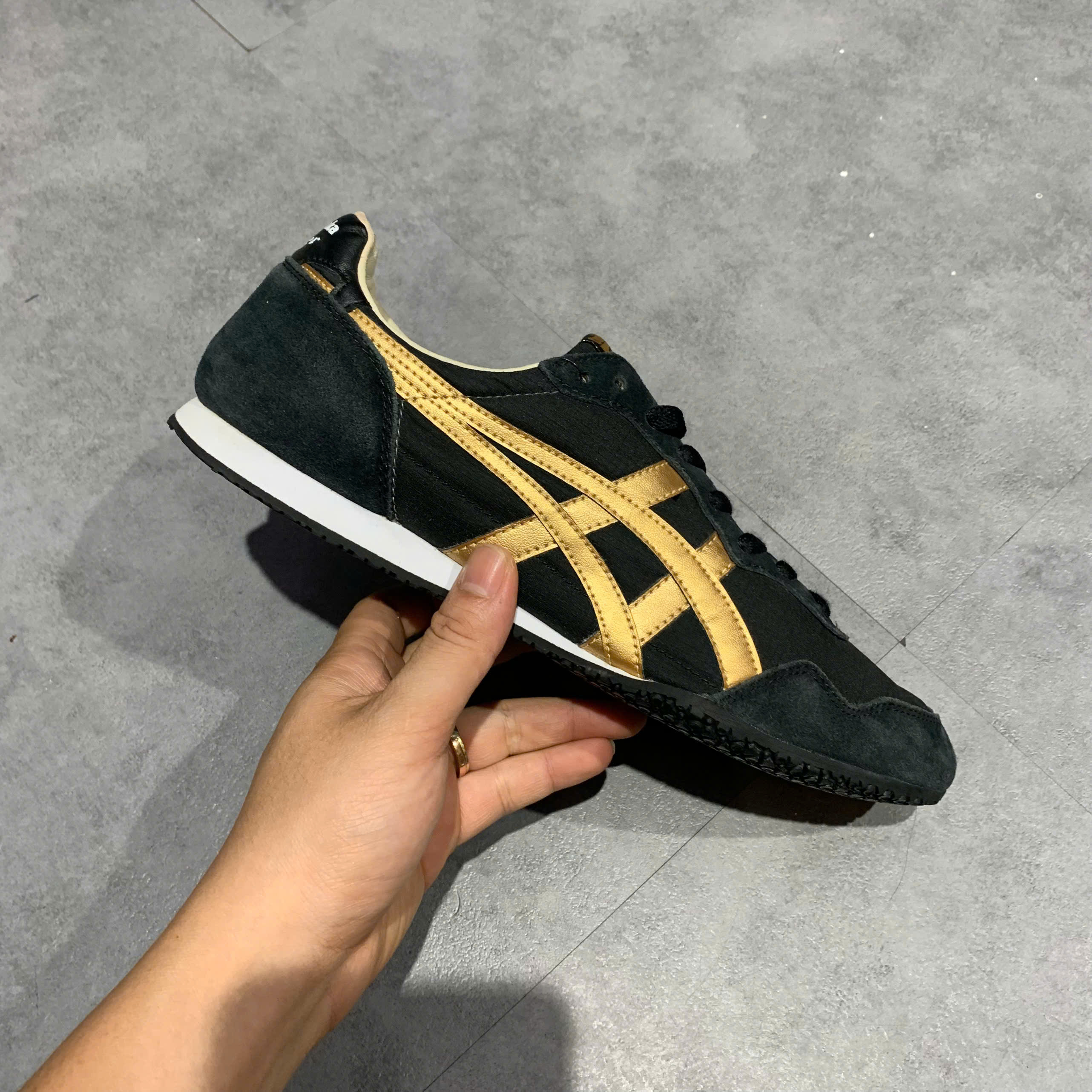 ONITSUKA TIGER SERRANO B1183B400-001 SIZE 43.5 GIÀY 2HAND CHÍNH HÃNG PVN20656