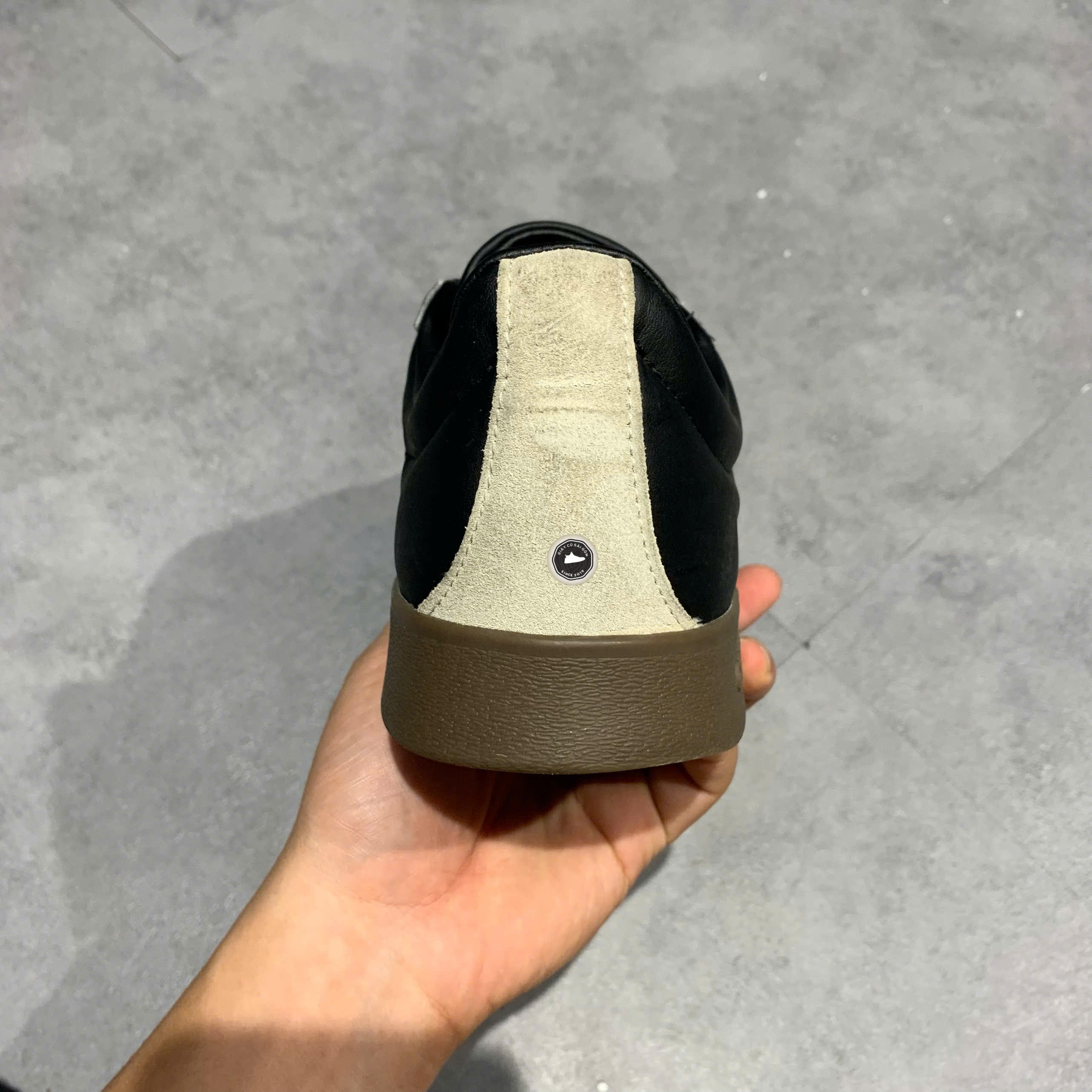 ADIDAS VL COURT 2.0 'BLACK WHITE GUM' ID6017 SIZE 44 GIÀY 2HAND CHÍNH HÃNG PVN20377