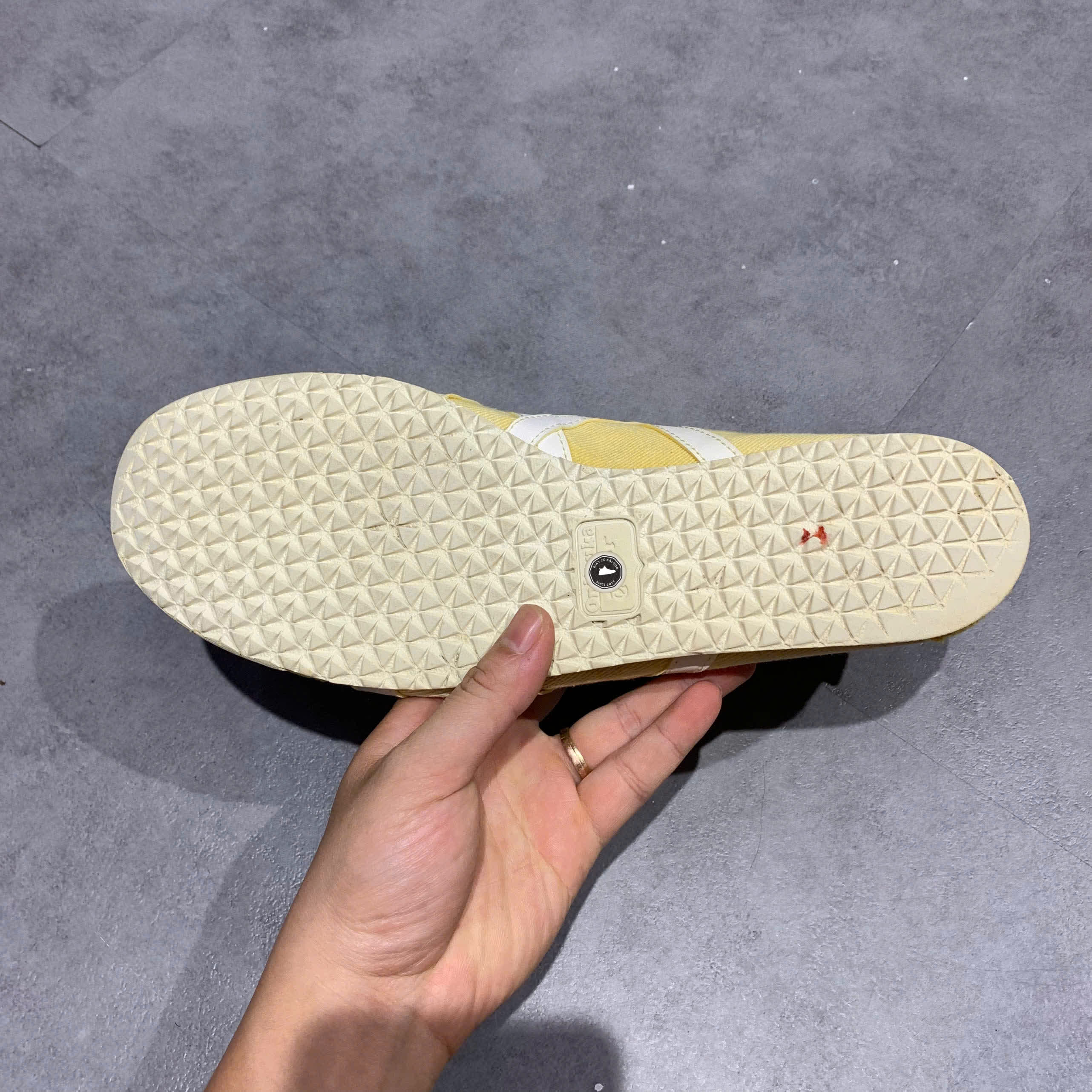 ONITSUKA TIGER MEXICO 66 SLIP-ON 1183A580 SIZE 44 GIÀY 2HAND CHÍNH HÃNG PVN20397