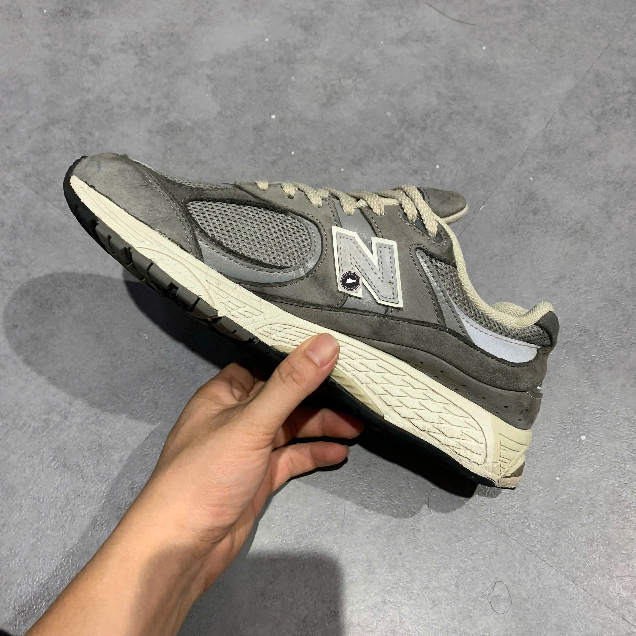 New Balance 2002R Shadow Grey M2002RNM SIZE 42 GIÀY 2HAND CHÍNH HÃNG PVN21017