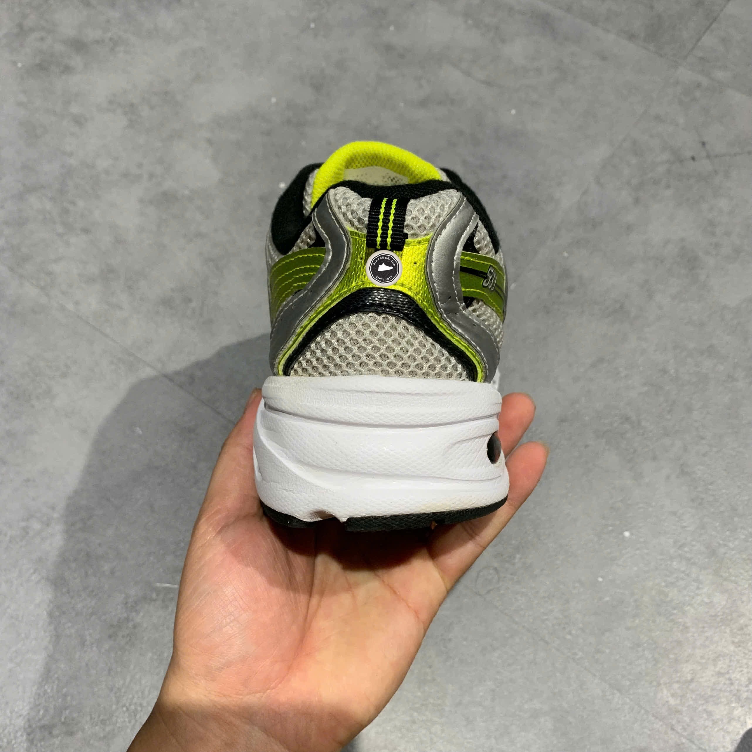 New Balance 530 Silver Yellow MR530SC SIZE 42.5 GIÀY 2HAND CHÍNH HÃNG PVN20999