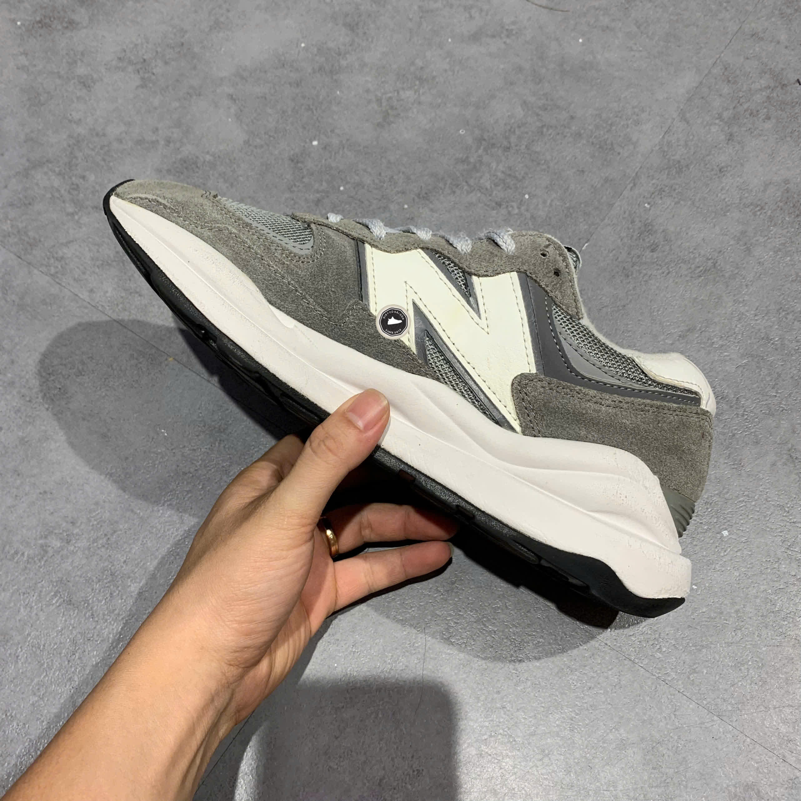 New Balance 57/40 'Castlerock' M5740VPB SIZE 42 GIÀY 2HAND CHÍNH HÃNG PVN21000