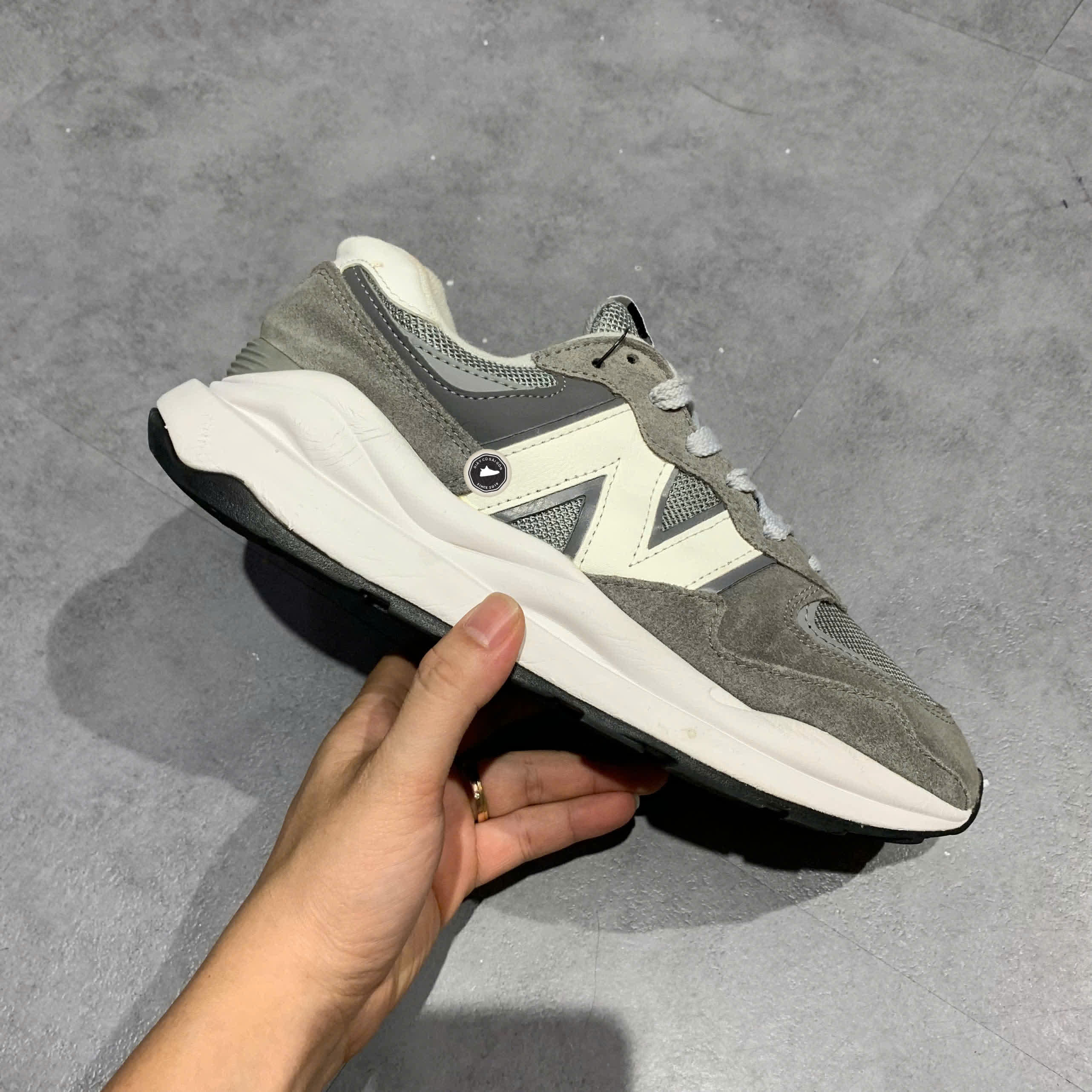 New Balance 57/40 'Castlerock' M5740VPB SIZE 42 GIÀY 2HAND CHÍNH HÃNG PVN21000