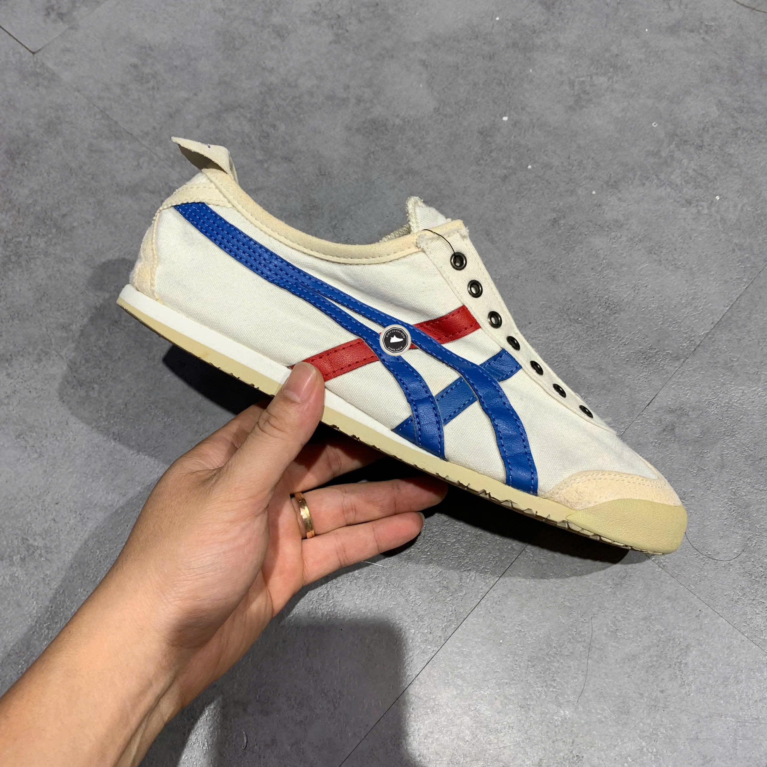 ONITSUKA TIGER MEXICO 66 SLIP-ON D3K0N SIZE 42 GIÀY 2HAND CHÍNH HÃNG PVN20613