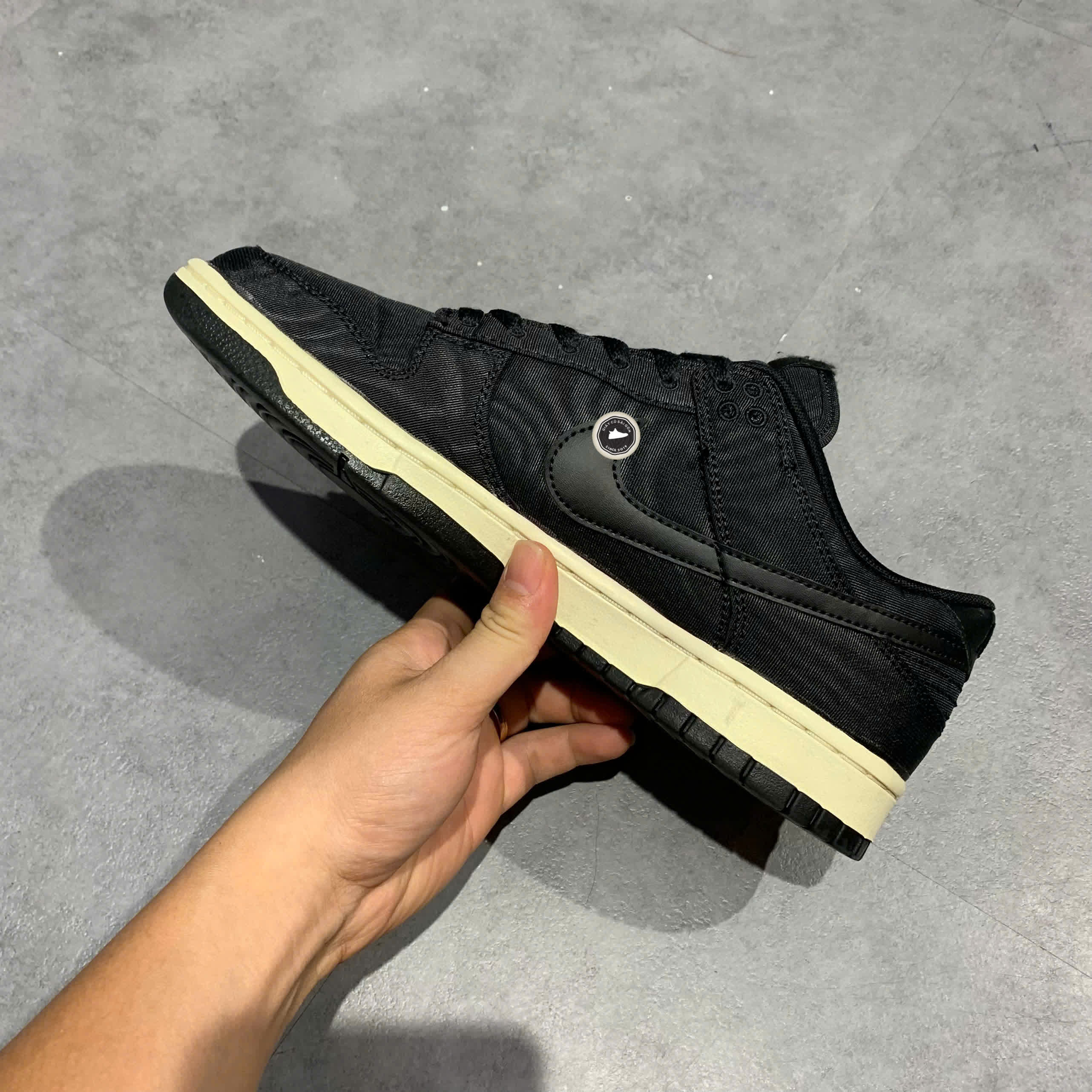 NIKE DUNK LOW BLACK CANVAS DV7211 001 SIZE 42.5 GIÀY 2HAND CHÍNH HÃNG PVN20538