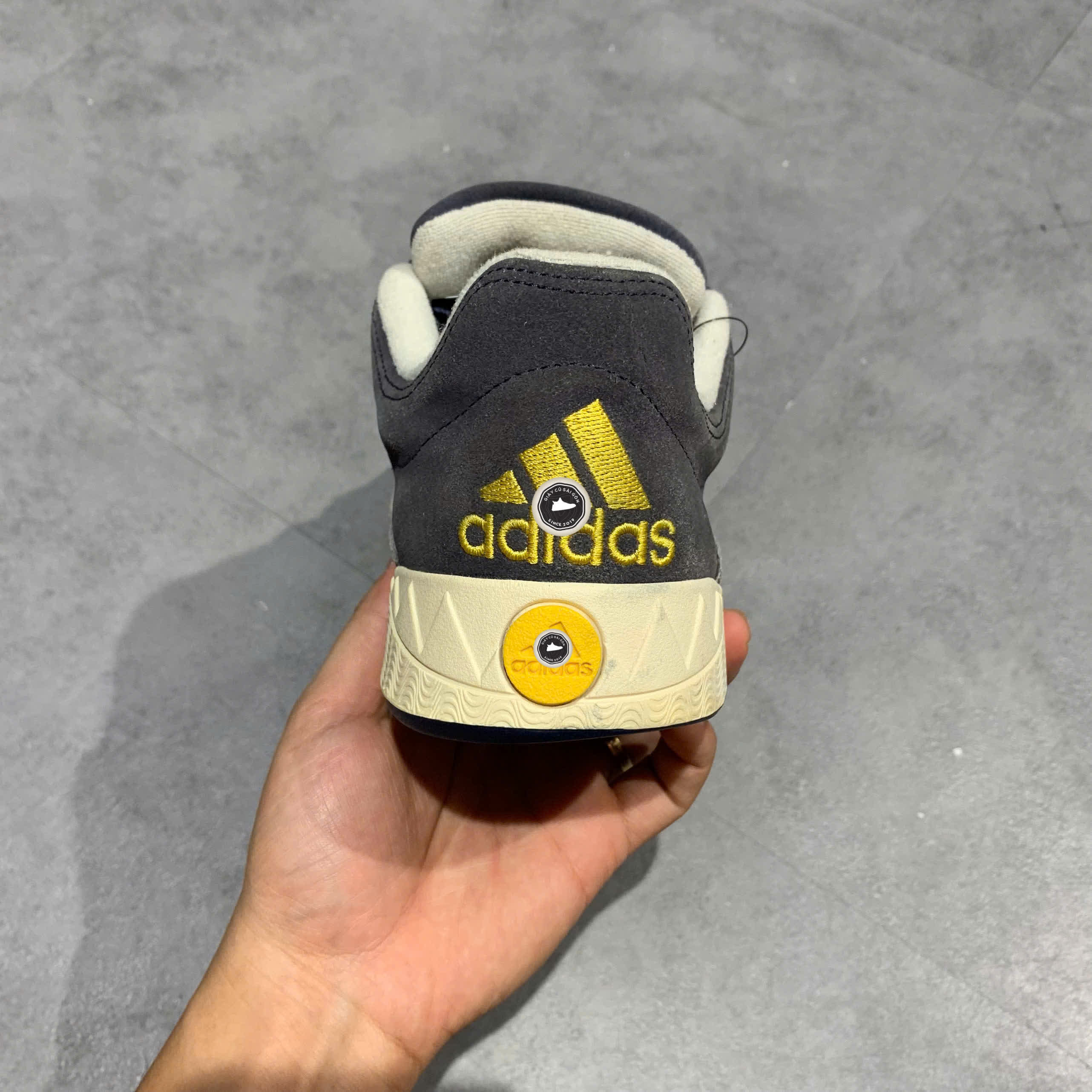 Adidas Originals Adimatic ‘Navy Yellow’ ID0999 SIZE 42 GIÀY 2HAND CHÍNH HÃNG PVN20580