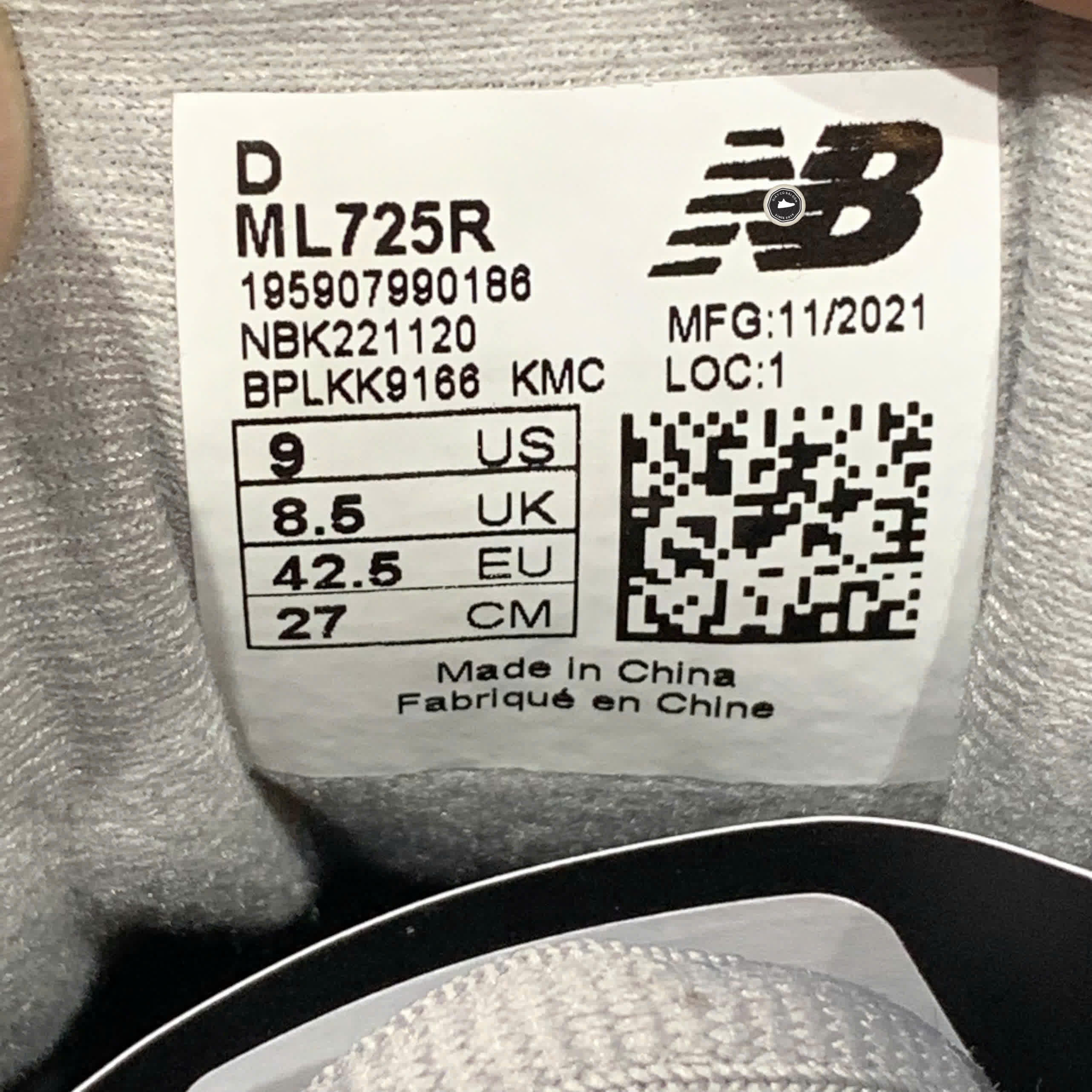 NEW BALANCE 725 BLACK ML725R SIZE 42.5 GIÀY 2HAND CHÍNH HÃNG PVN21009