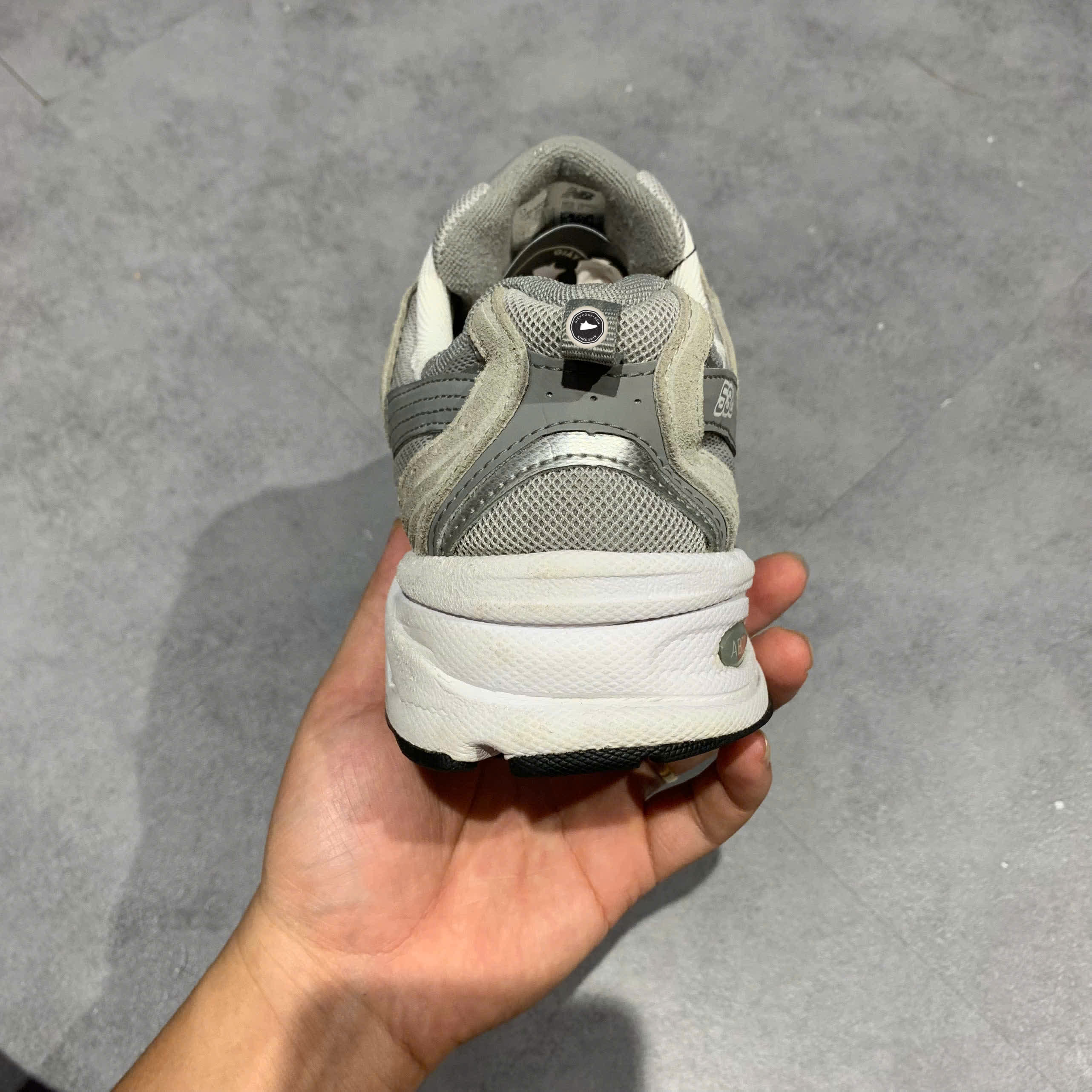 NEW BALANCE 530 'RAINCLOUD' MR530CK SIZE 42 GIÀY 2HAND CHÍNH HÃNG PVN20982