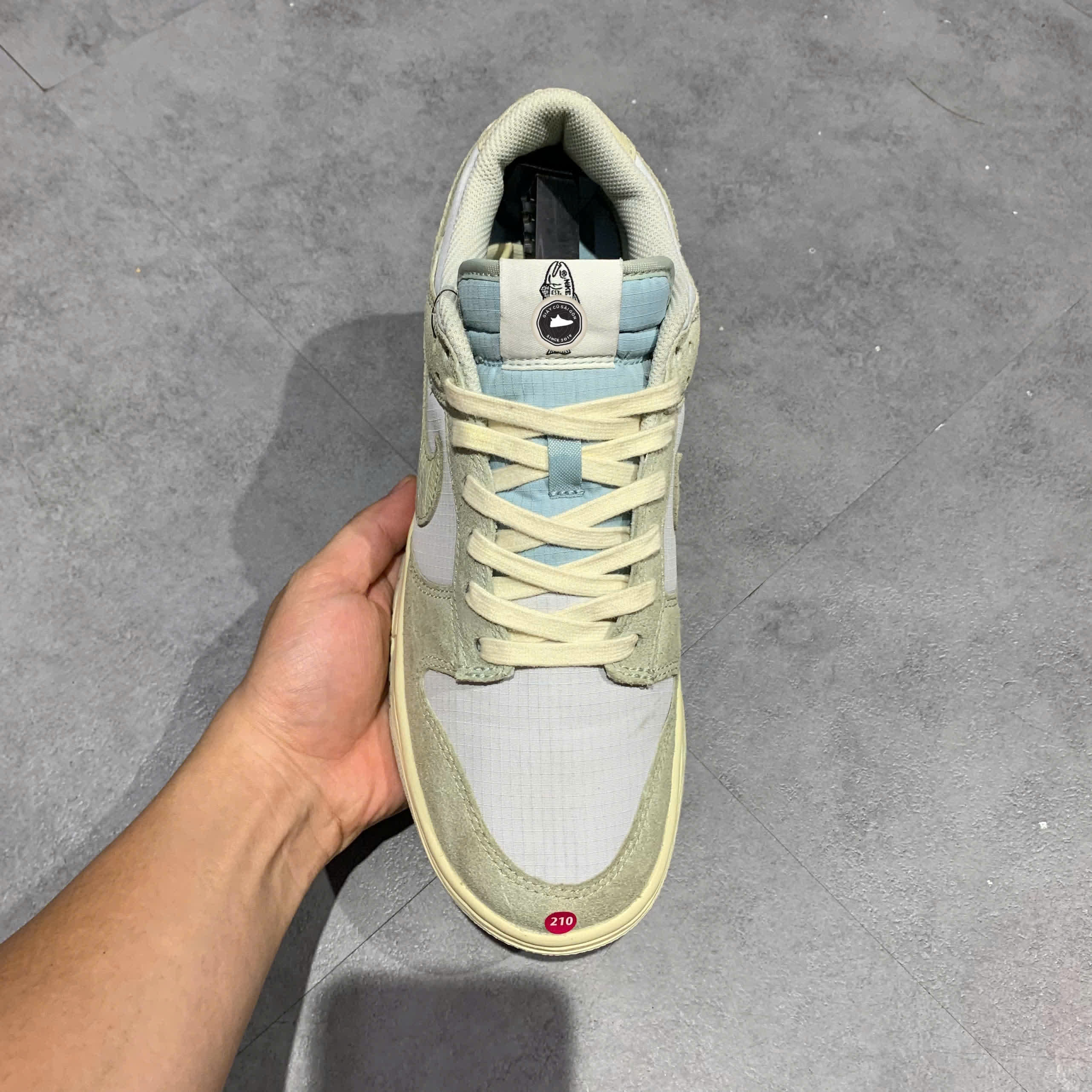 Nike Dunk Low SE Gone Fishing Chinook Salmon DV7210 001 SIZE 42 GIÀY 2HAND CHÍNH HÃNG PVN20403