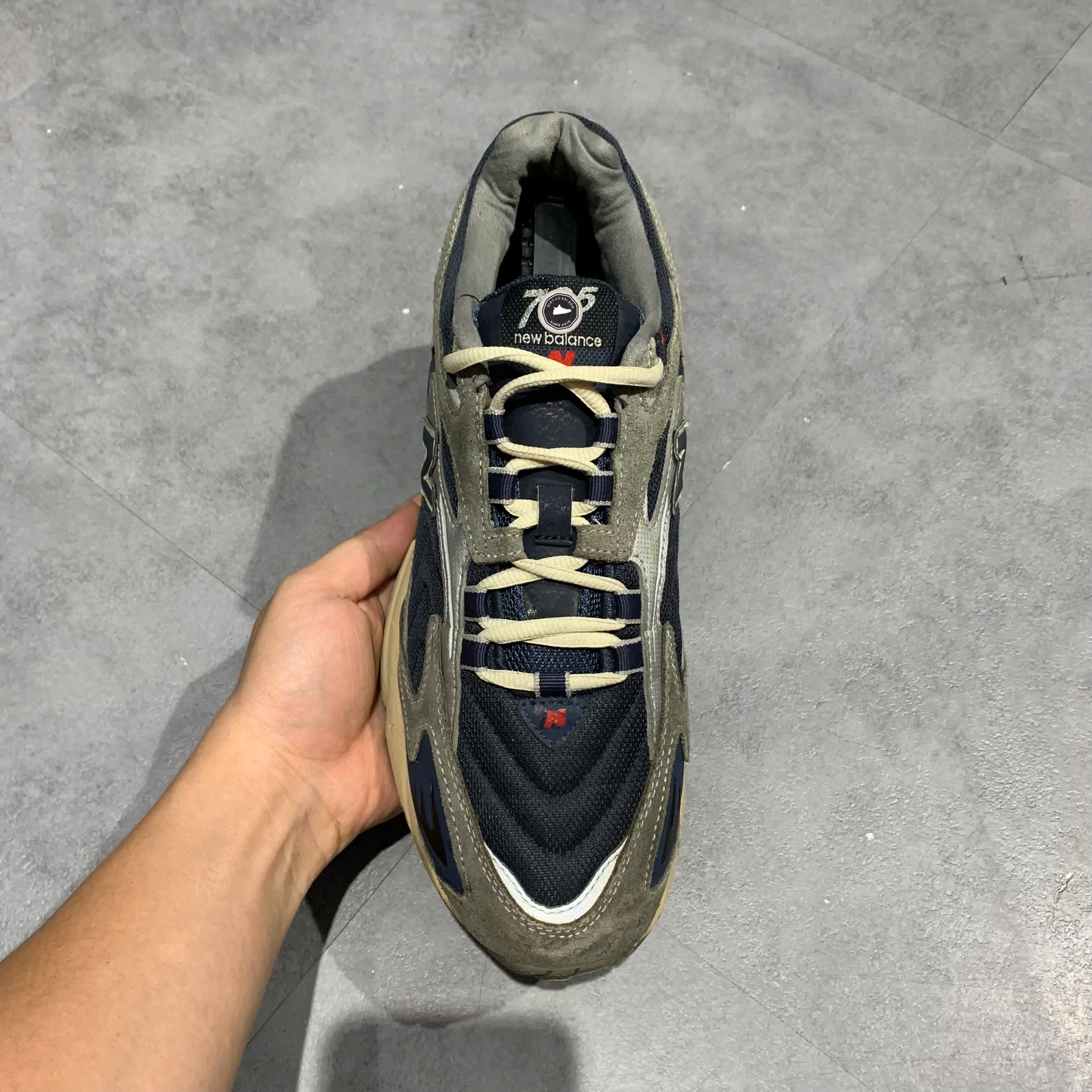 New Balance 725 'Navy Grey' ML725S SIZE 42.5 GIÀY 2HAND CHÍNH HÃNG PVN20985