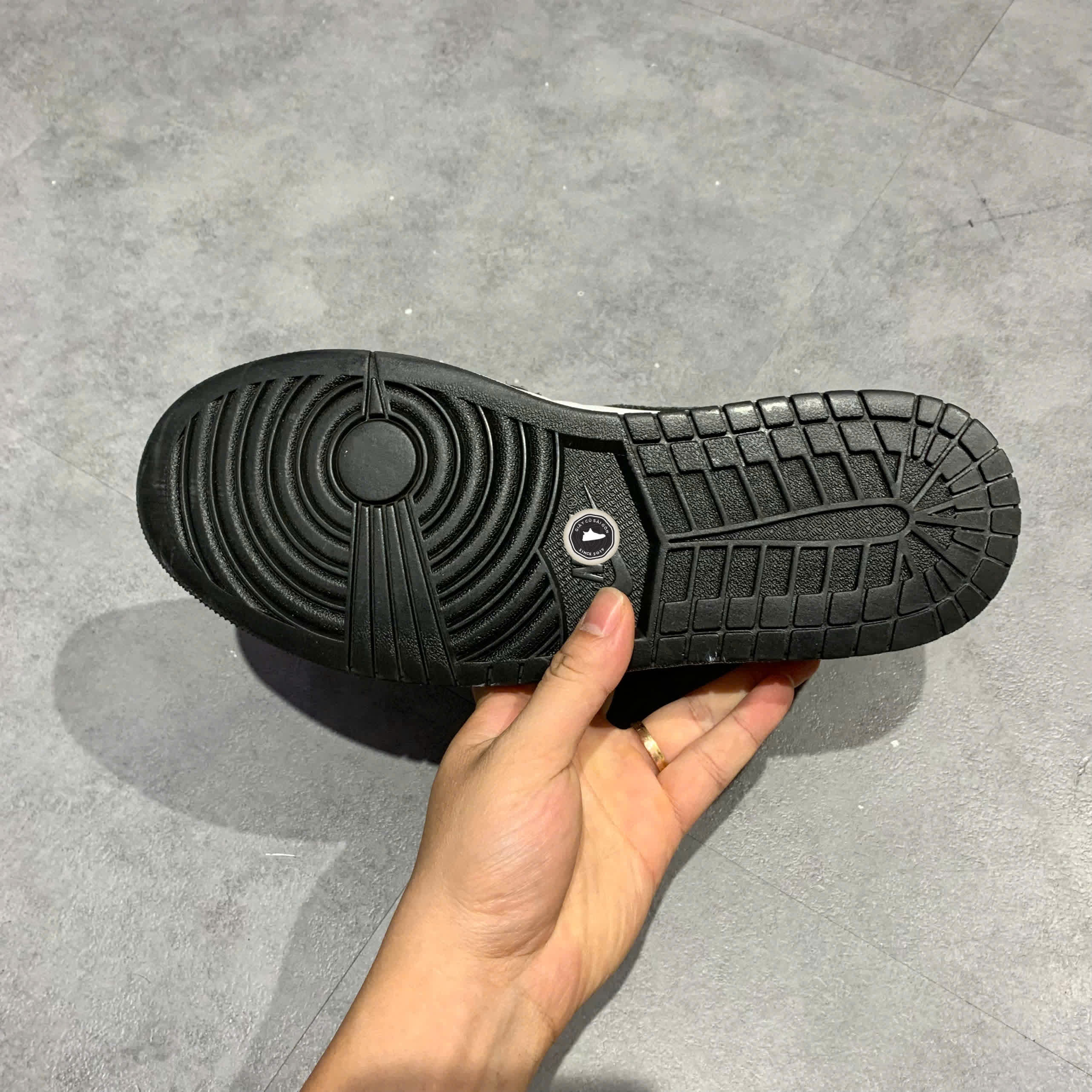 AIR JORDAN 1 MID SE 'SOUTH BEACH' 852542 116 SIZE 42.5 GIÀY 2HAND CHÍNH HÃNG PVN20655