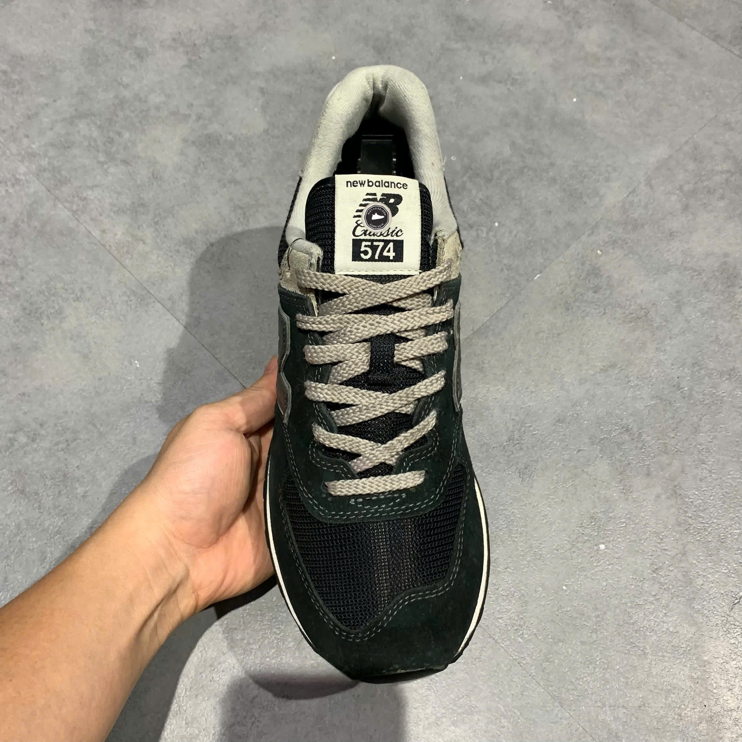 New Balance 574 Core Black ML574EGK SIZE 42 GIÀY 2HAND CHÍNH HÃNG PVN21032