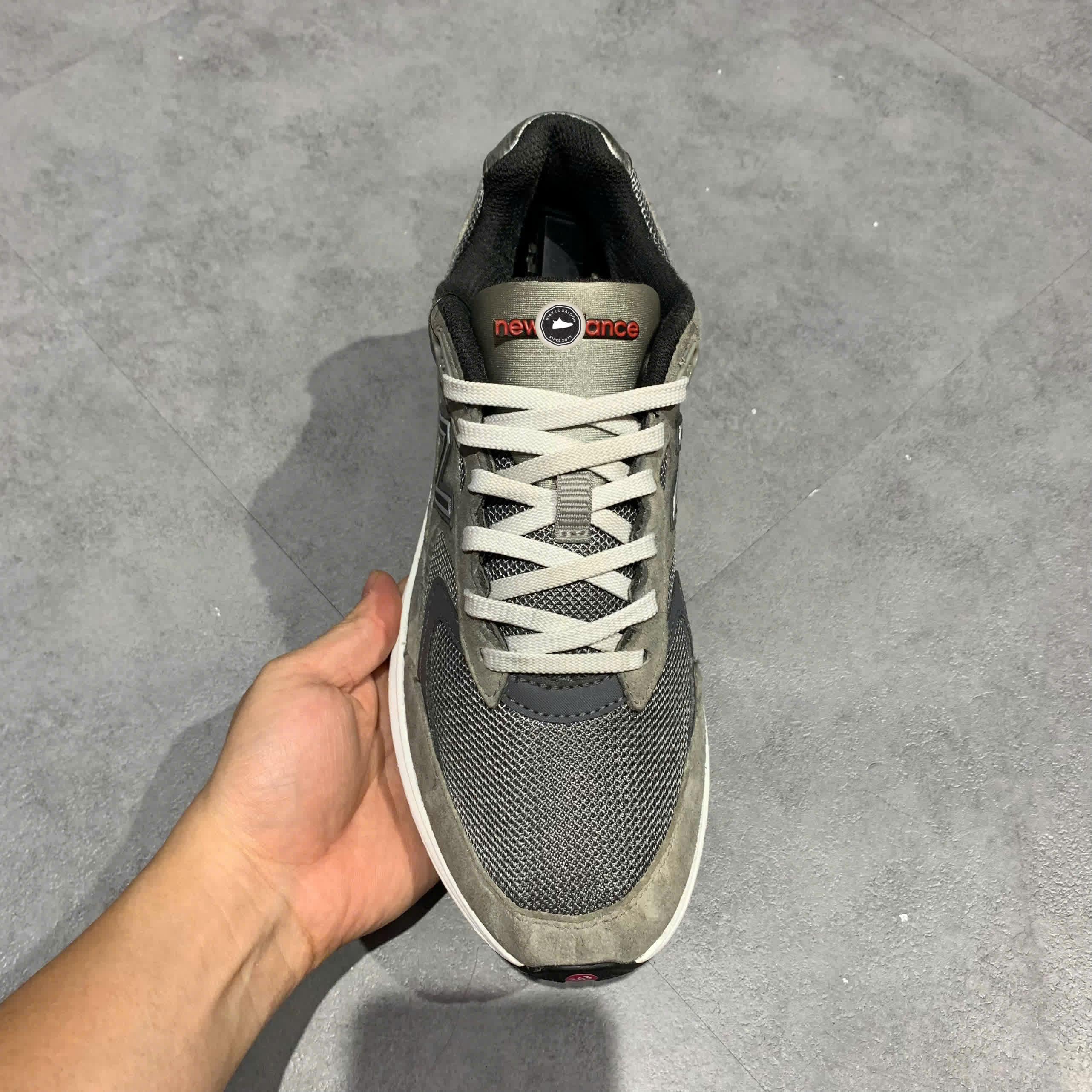 New Balance 880 'Gun Metal' MW880CF3 SIZE 42 GIÀY 2HAND CHÍNH HÃNG PVN20997