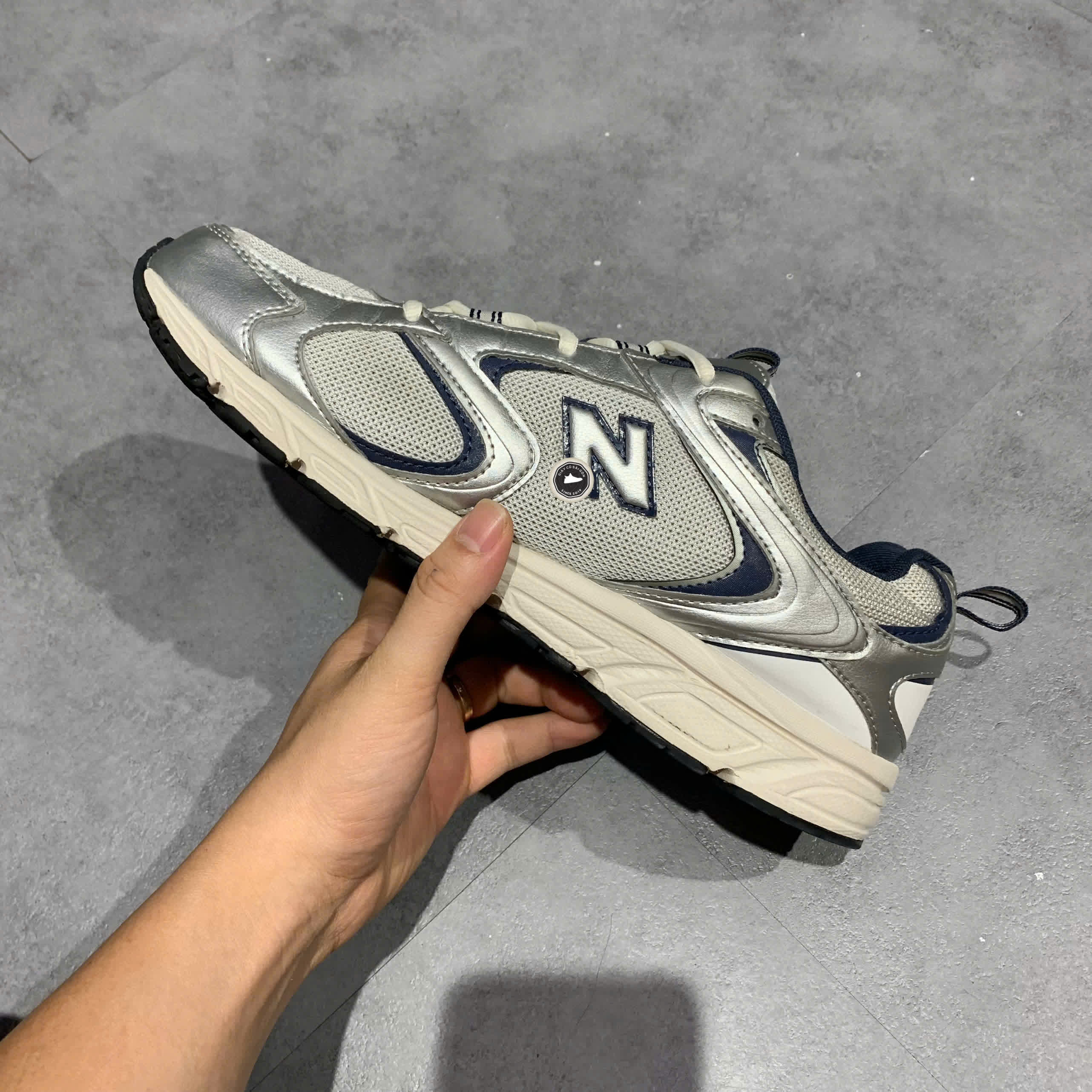 New Balance 408 Silver ML408N SIZE 44.5 GIÀY 2HAND CHÍNH HÃNG PVN21031