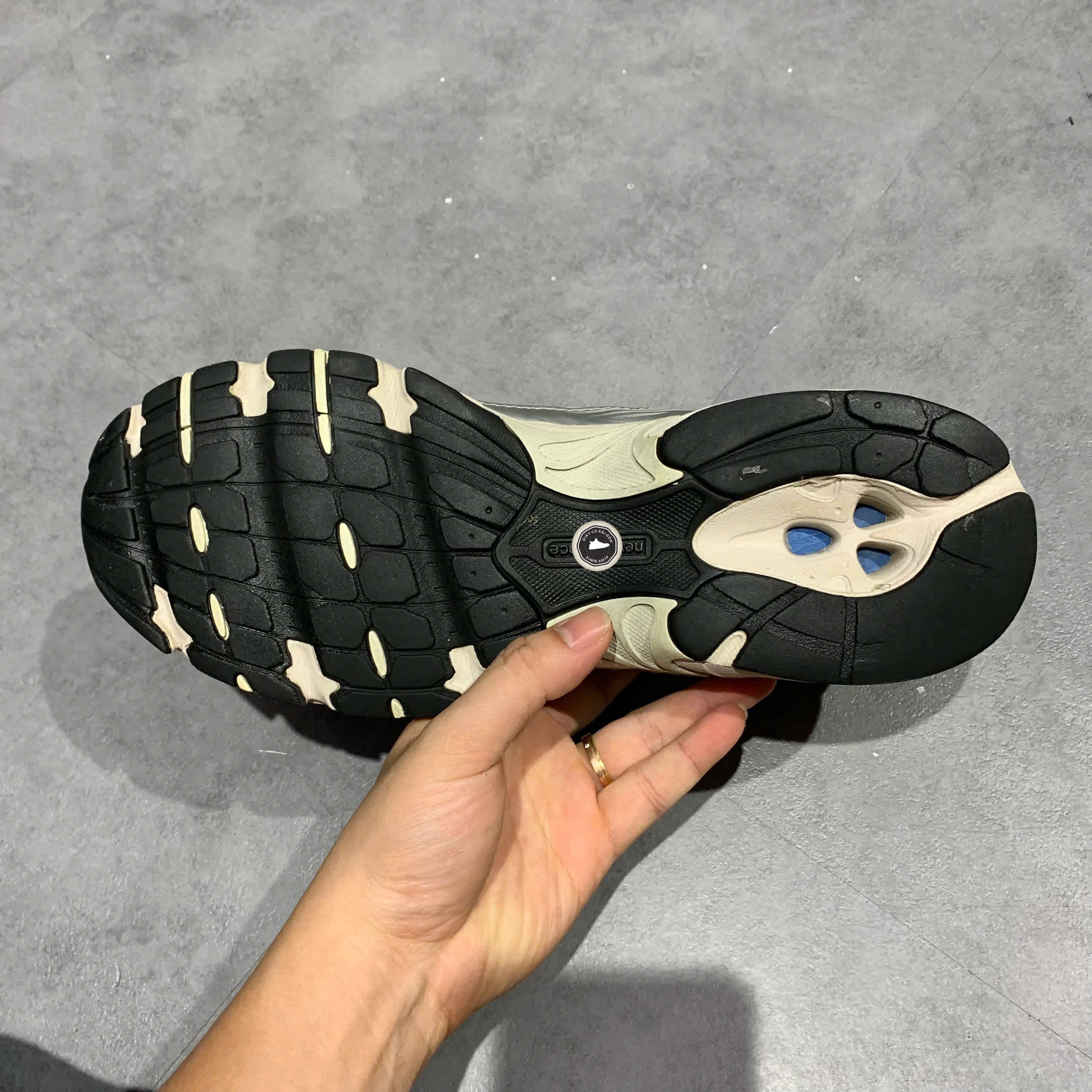 New Balance 530 Steel Grey MR530KA SIZE 44 GIÀY 2HAND CHÍNH HÃNG PVN21035