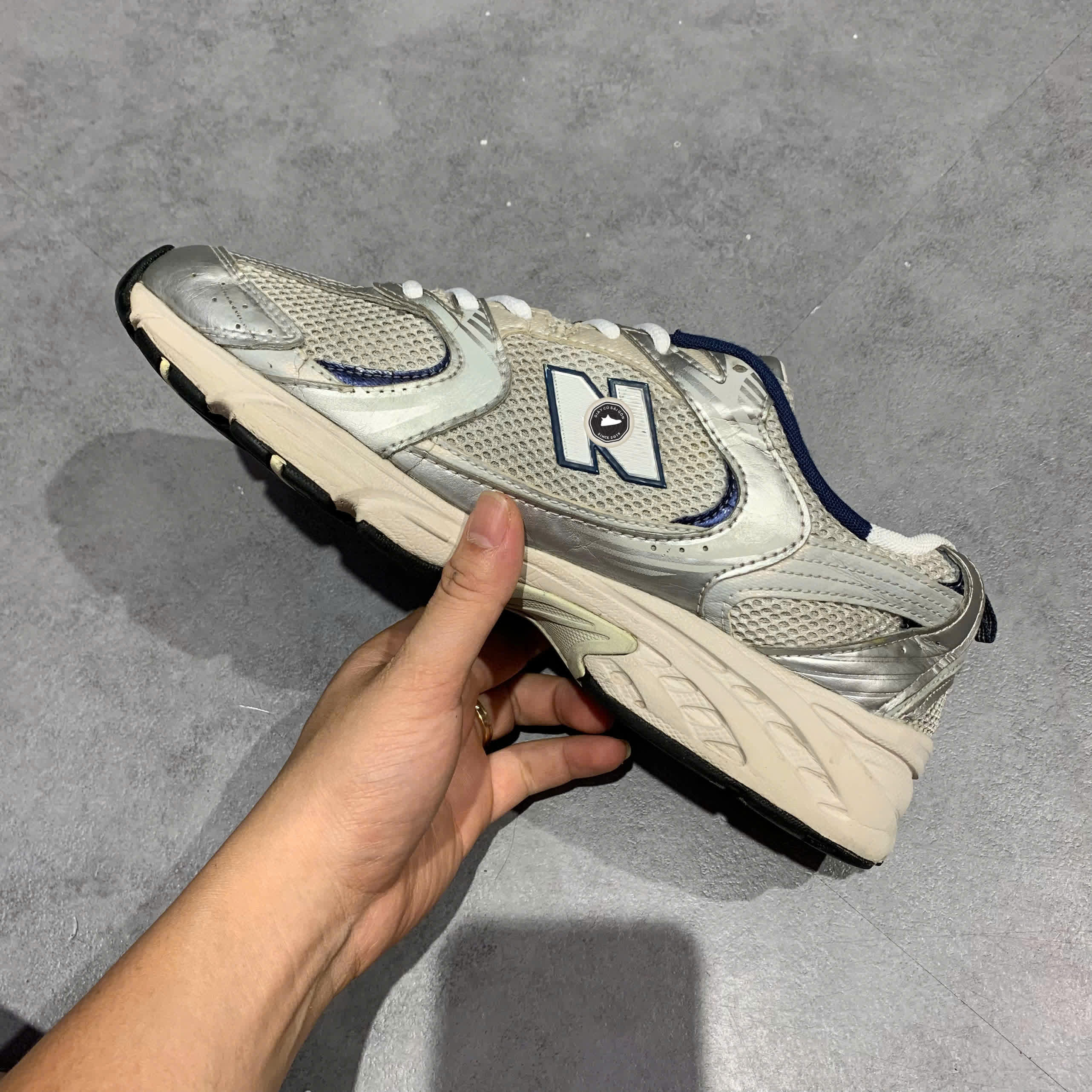 New Balance 530 Steel Grey MR530KA SIZE 44 GIÀY 2HAND CHÍNH HÃNG PVN21035