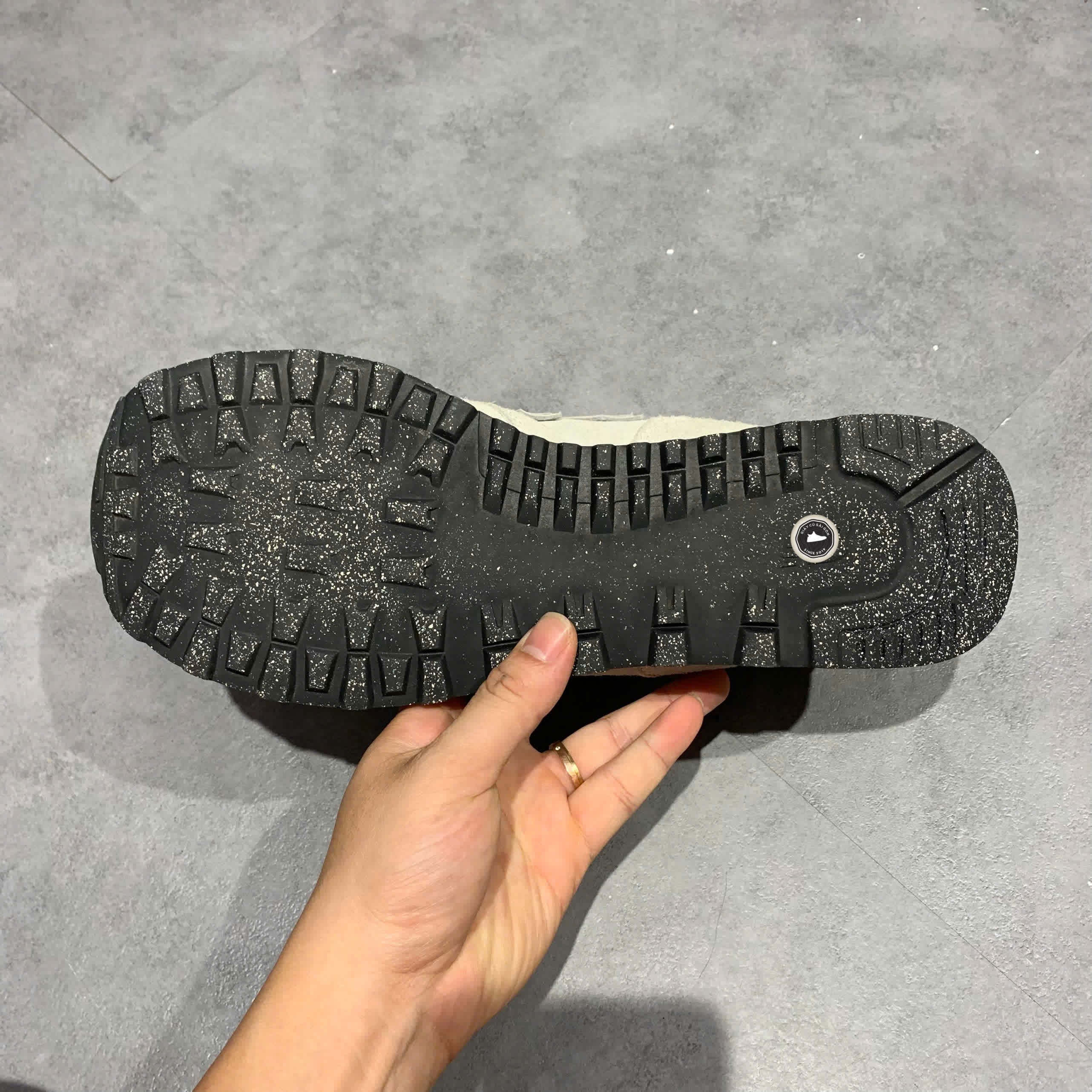 New Balance 574 Core Nimbus Cloud ML574EVW SIZE 45 GIÀY 2HAND CHÍNH HÃNG PVN20996