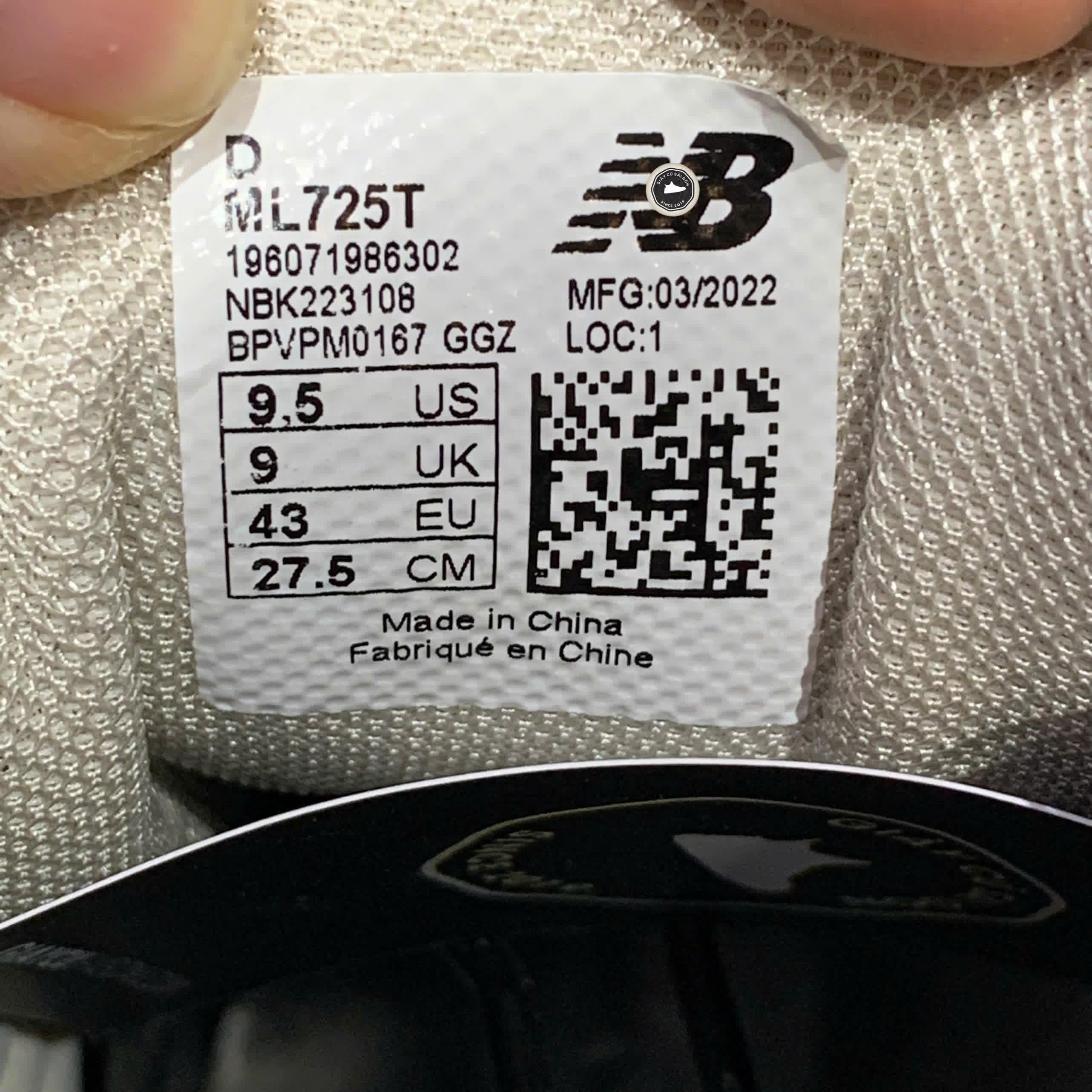 New Balance 725 Bone Metallic Silver ML725T SIZE 43 GIÀY 2HAND CHÍNH HÃNG PVN21026