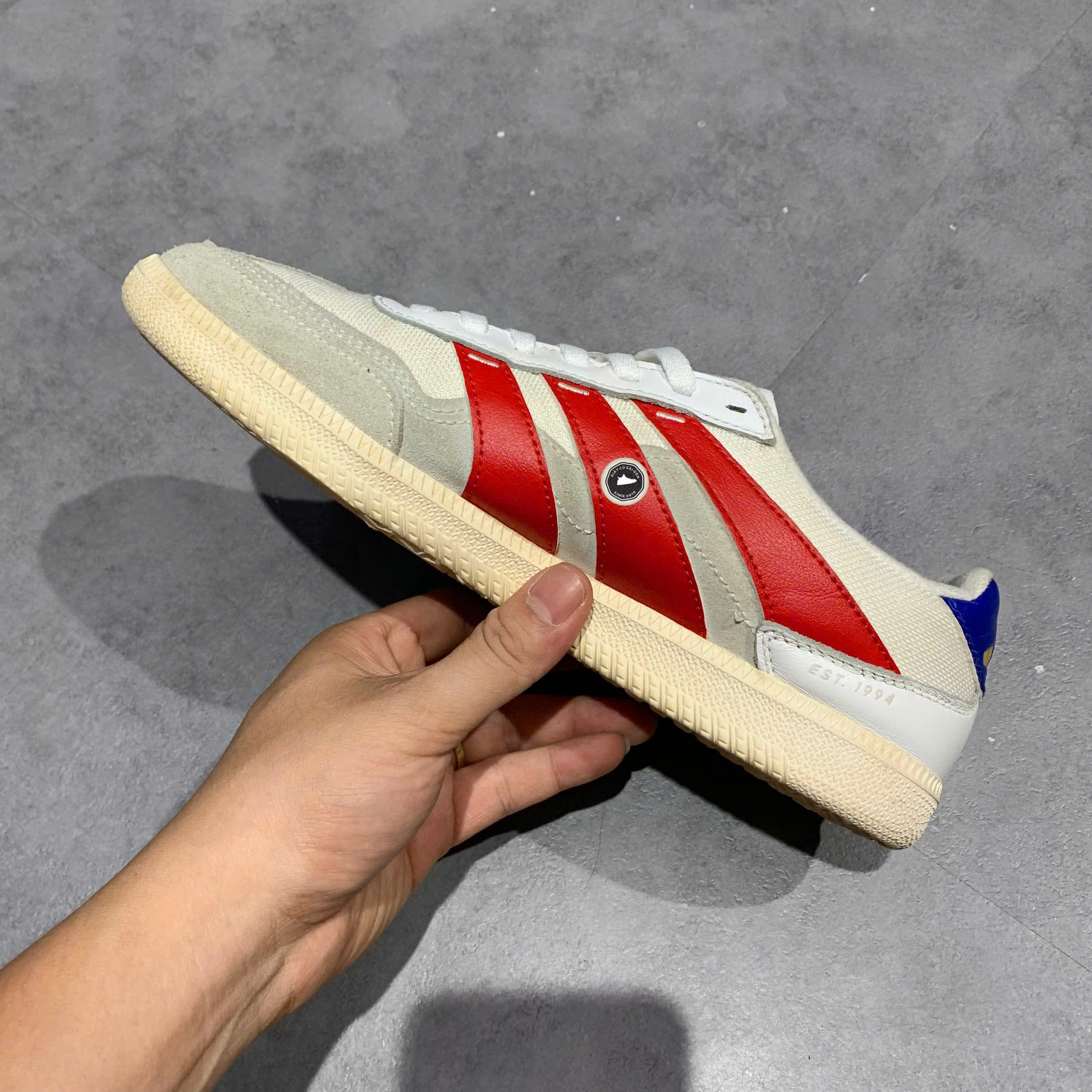 ADIDAS PREDATOR 24 LEAGUE LOW FREESTYLE 'WHITE SCARLET ROYAL' IG8974 x SESAME STREET x JF FZ5959 SIZE 40 2/3 GIÀY 2HAND CHÍNH HÃNG  PVN20542