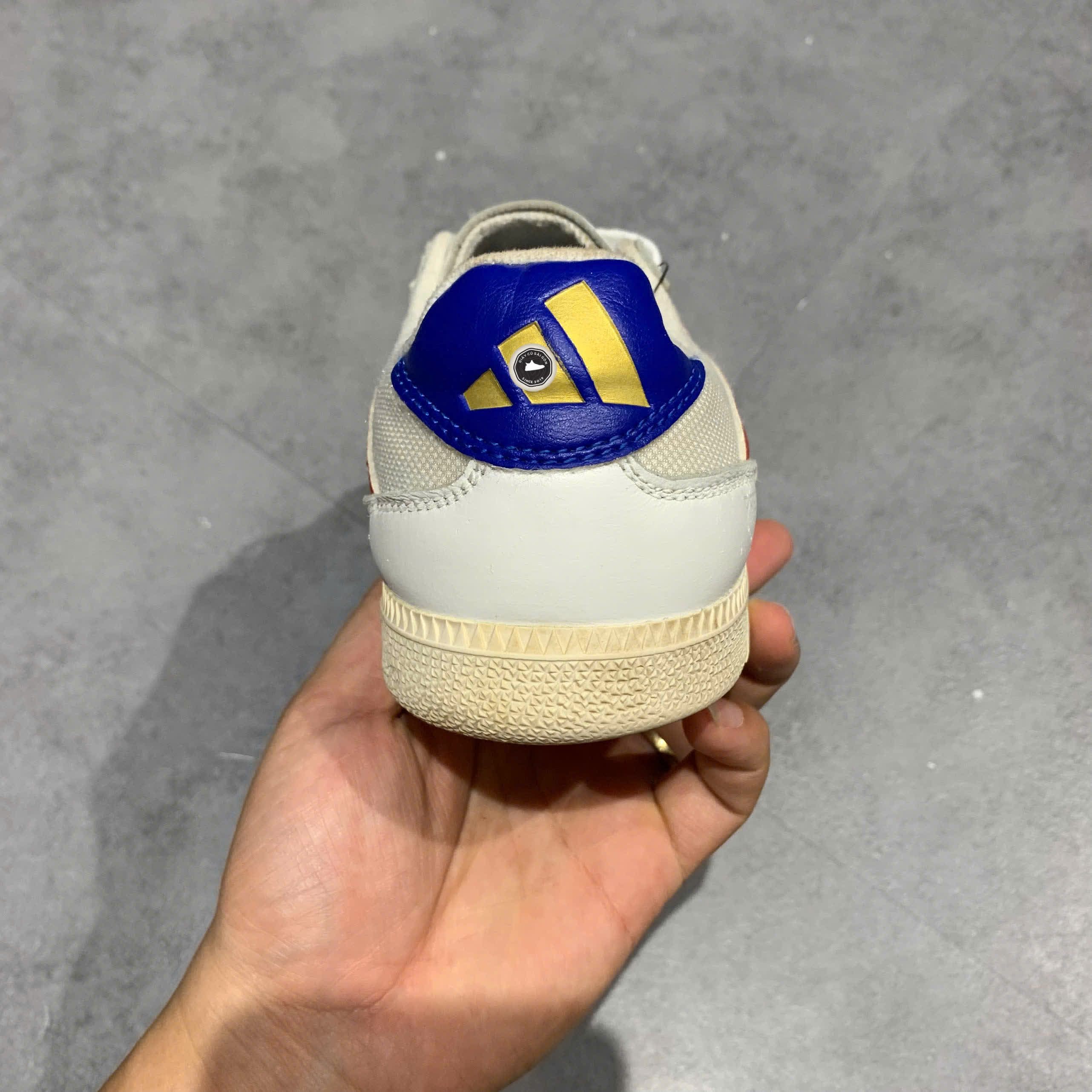 ADIDAS PREDATOR 24 LEAGUE LOW FREESTYLE 'WHITE SCARLET ROYAL' IG8974 x SESAME STREET x JF FZ5959 SIZE 40 2/3 GIÀY 2HAND CHÍNH HÃNG  PVN20542