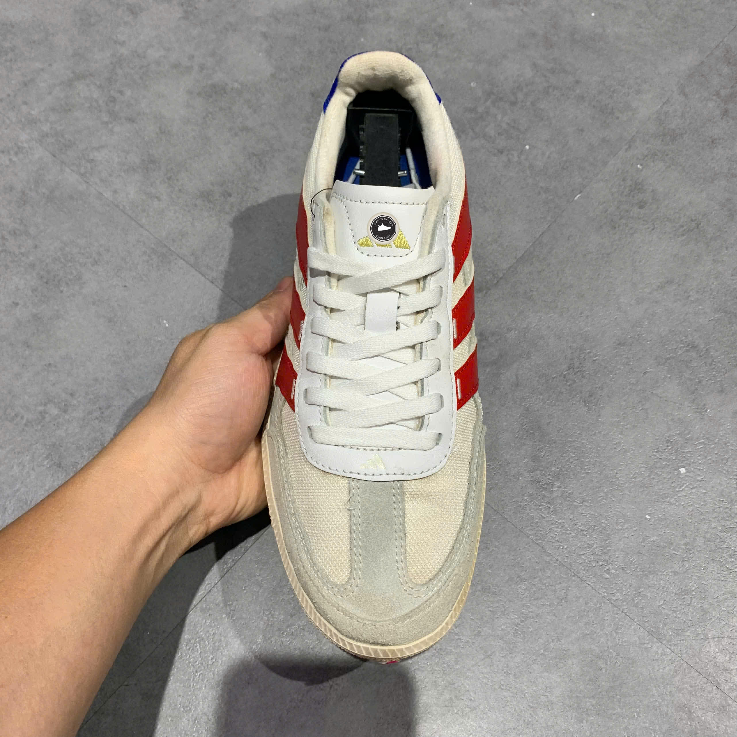 ADIDAS PREDATOR 24 LEAGUE LOW FREESTYLE 'WHITE SCARLET ROYAL' IG8974 x SESAME STREET x JF FZ5959 SIZE 40 2/3 GIÀY 2HAND CHÍNH HÃNG  PVN20542