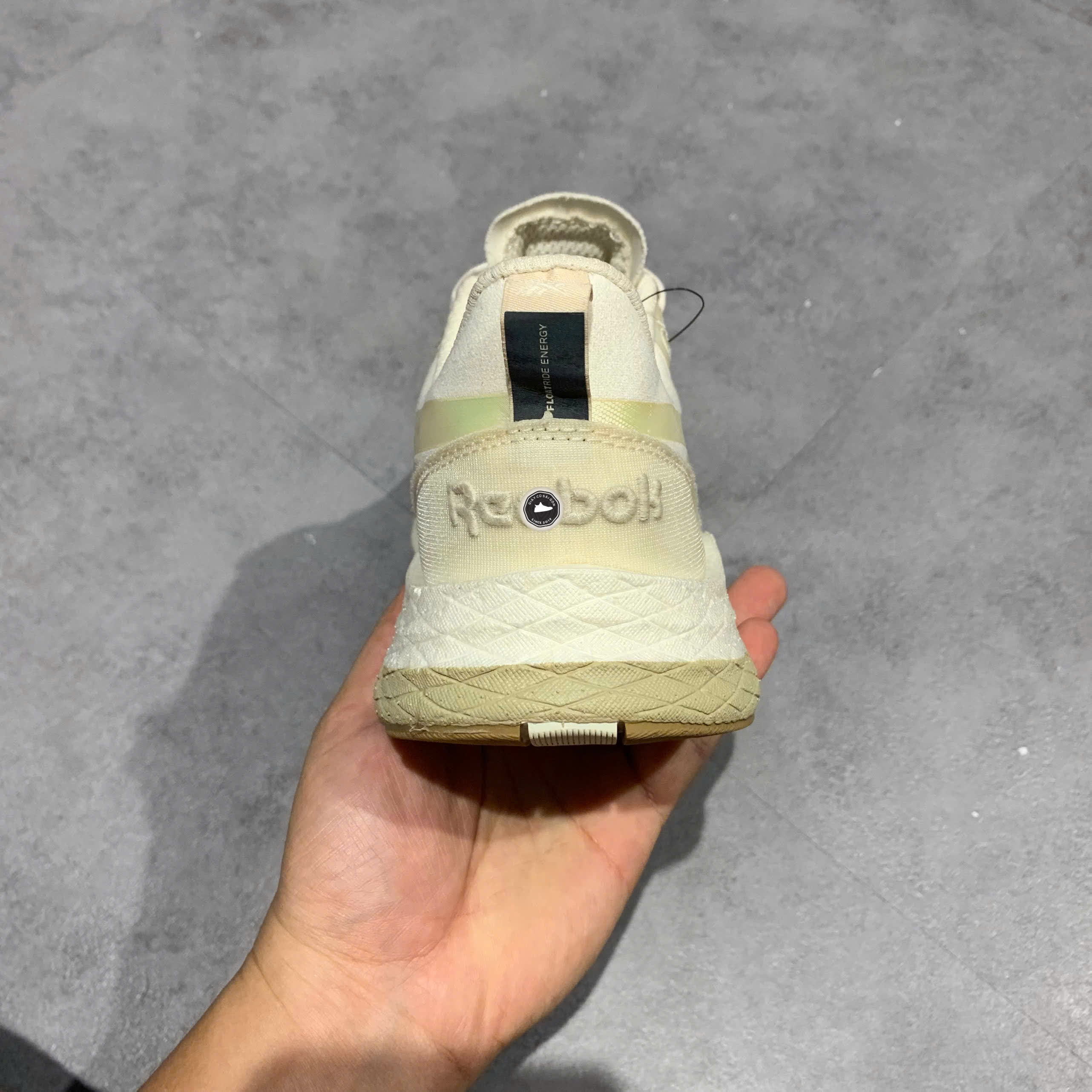 REEBOK CLASSIC LEATHER 059503 SIZE 40 GIÀY 2HAND CHÍNH HÃNG PVN20385