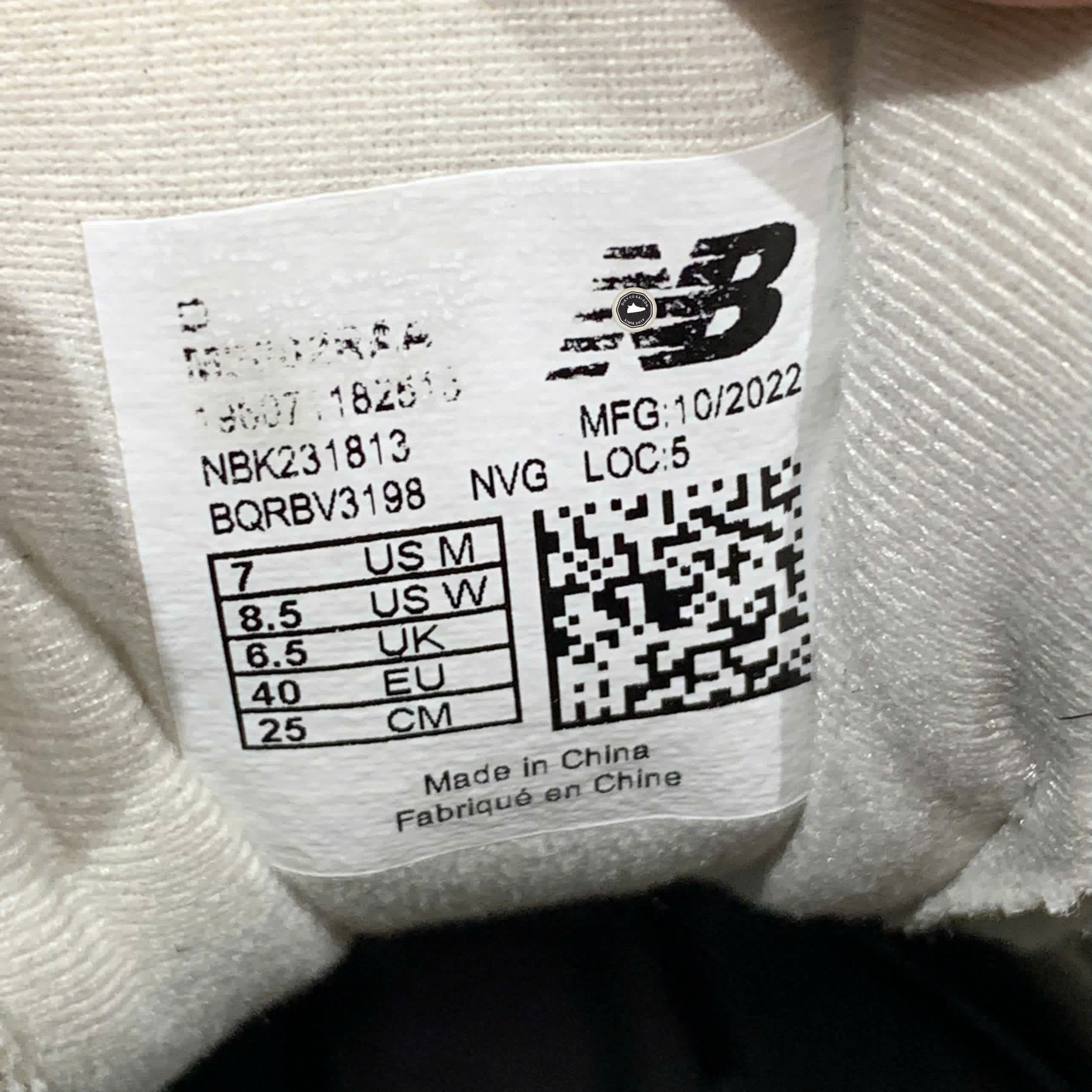 New Balance 2002R Calm Taupe M2002RCC SIZE 40 GIÀY 2HAND CHÍNH HÃNG 21011