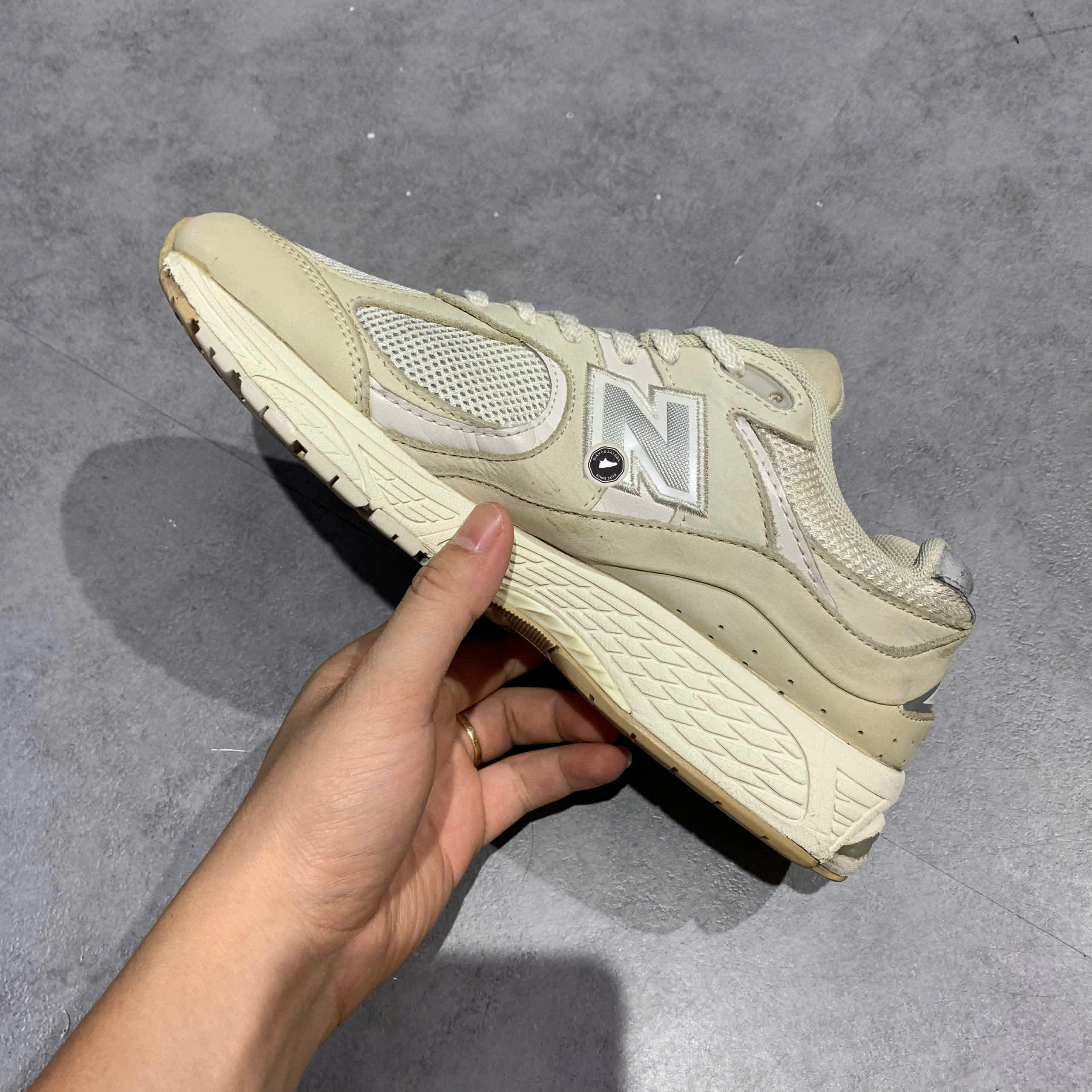New Balance 2002R Calm Taupe M2002RCC SIZE 40 GIÀY 2HAND CHÍNH HÃNG 21011