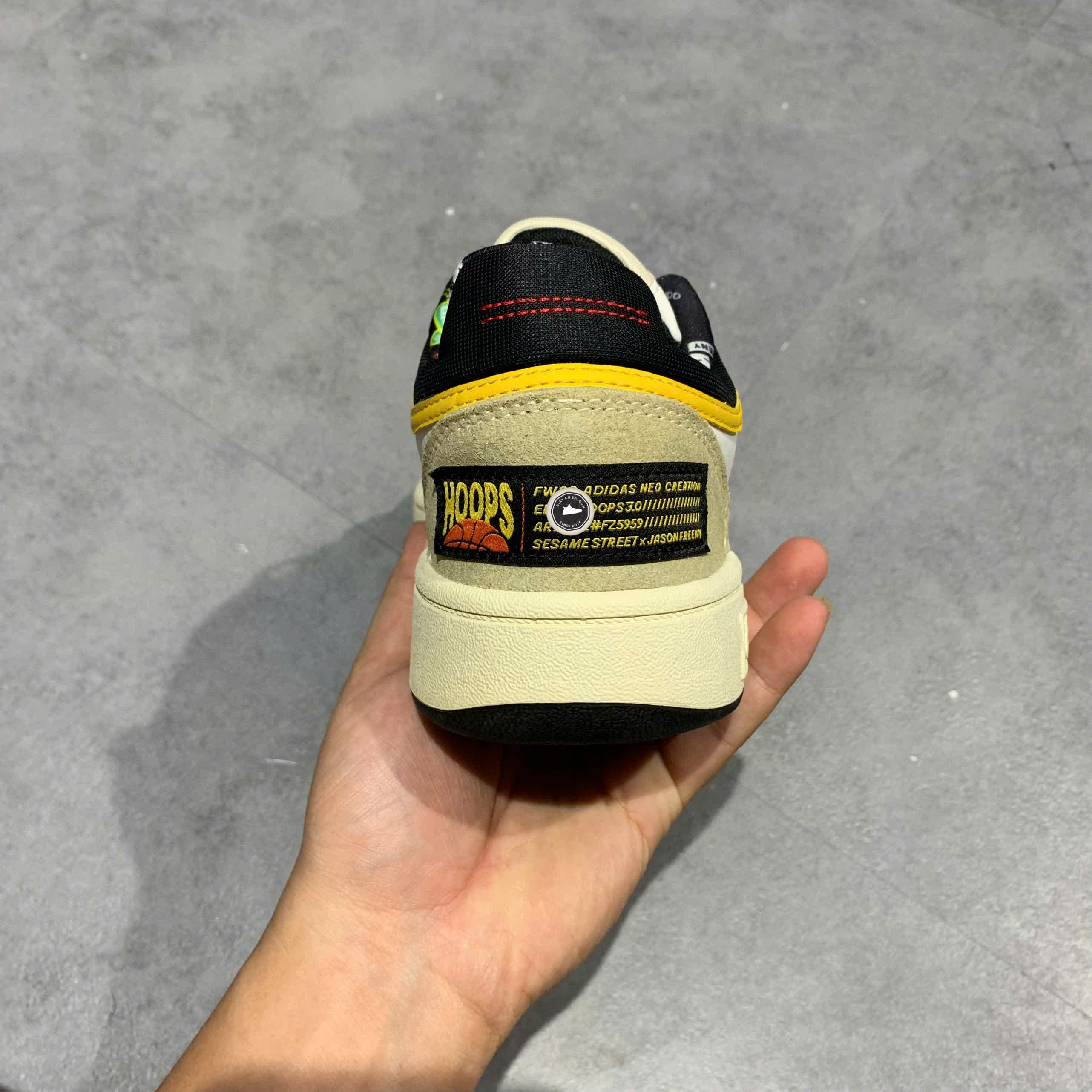 ADIDAS NEO HOOPS 3.0 x SESAME STREET x JF FZ5959 SIZE 40 2/3 GIÀY 2HAND CHÍNH HÃNG  PVN20495