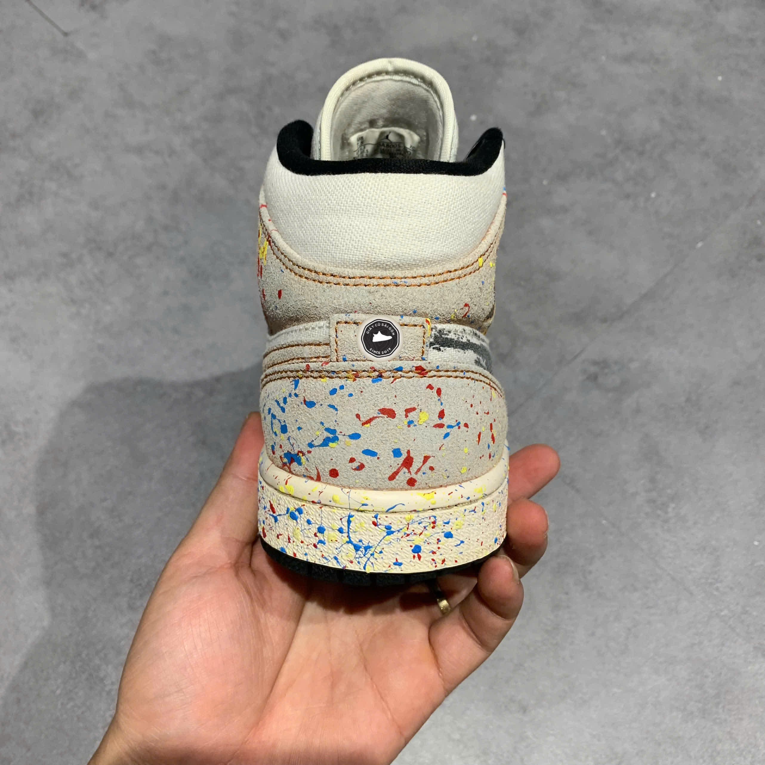 NIKE AIR JORDAN 1 MID SE 'BRUSHSTROKE PAINT SPLATTER' DA8005 100 SIZE 40.5 GIÀY 2HAND CHÍNH HÃNG PVN20631