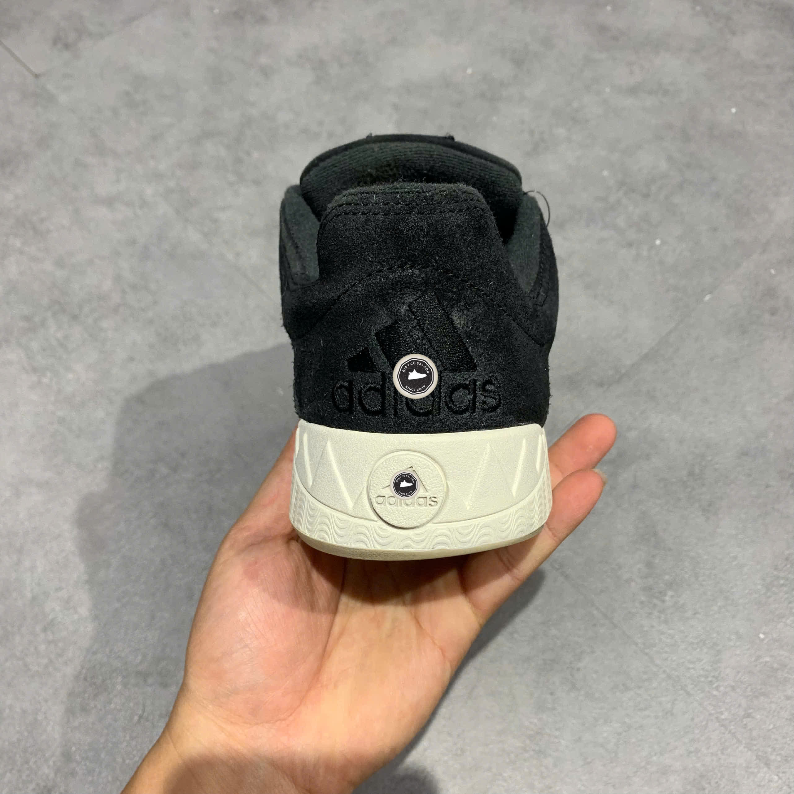 Adidas Adimatic Core Black/Crystal White ID8265 SIZE 40 2/3 GIÀY 2HAND CHÍNH HÃNG PVN20414