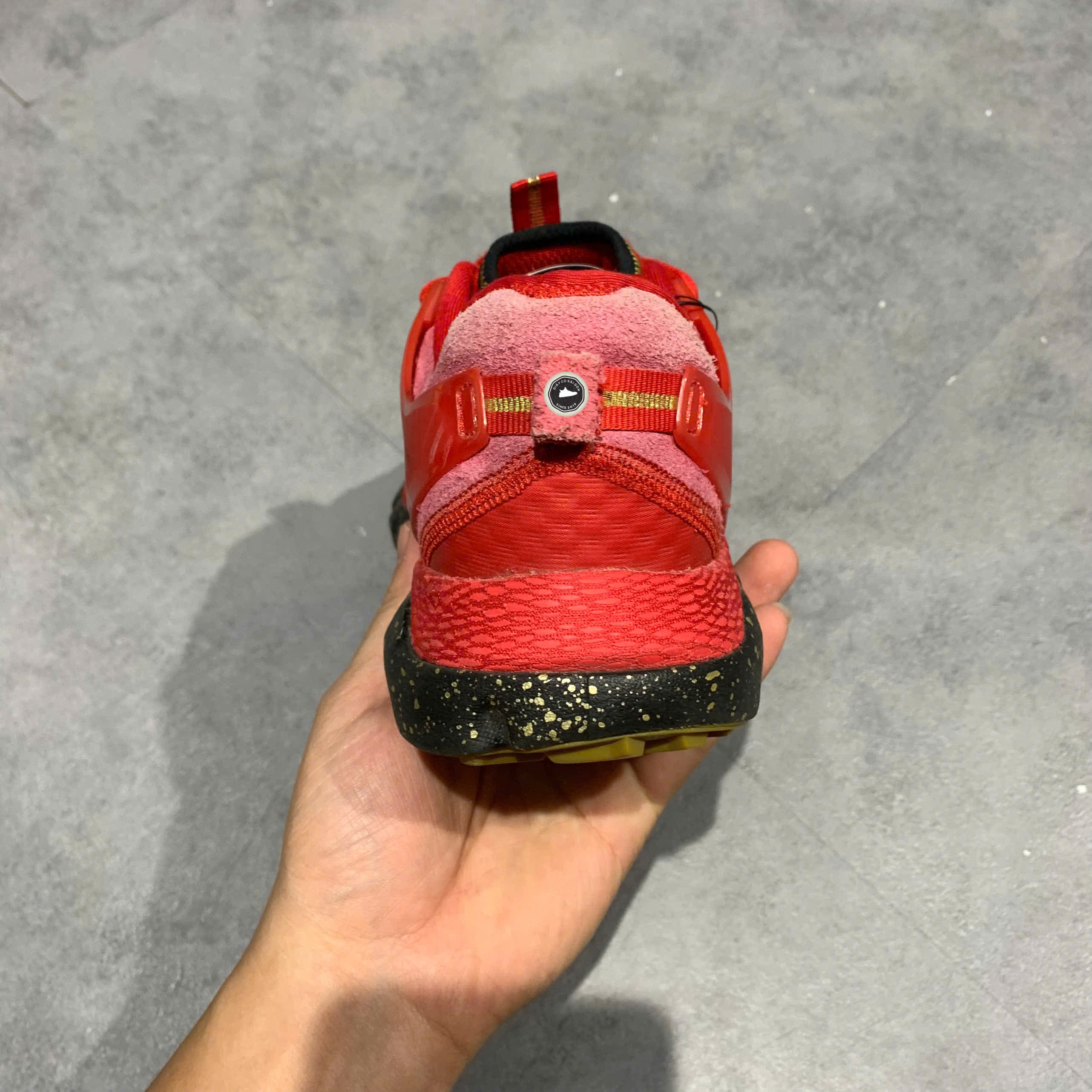 Under Armour Hovr Summit CNY 3022820 600 SIZE 40 GIÀY 2HAND CHÍNH HÃNG PVN20509