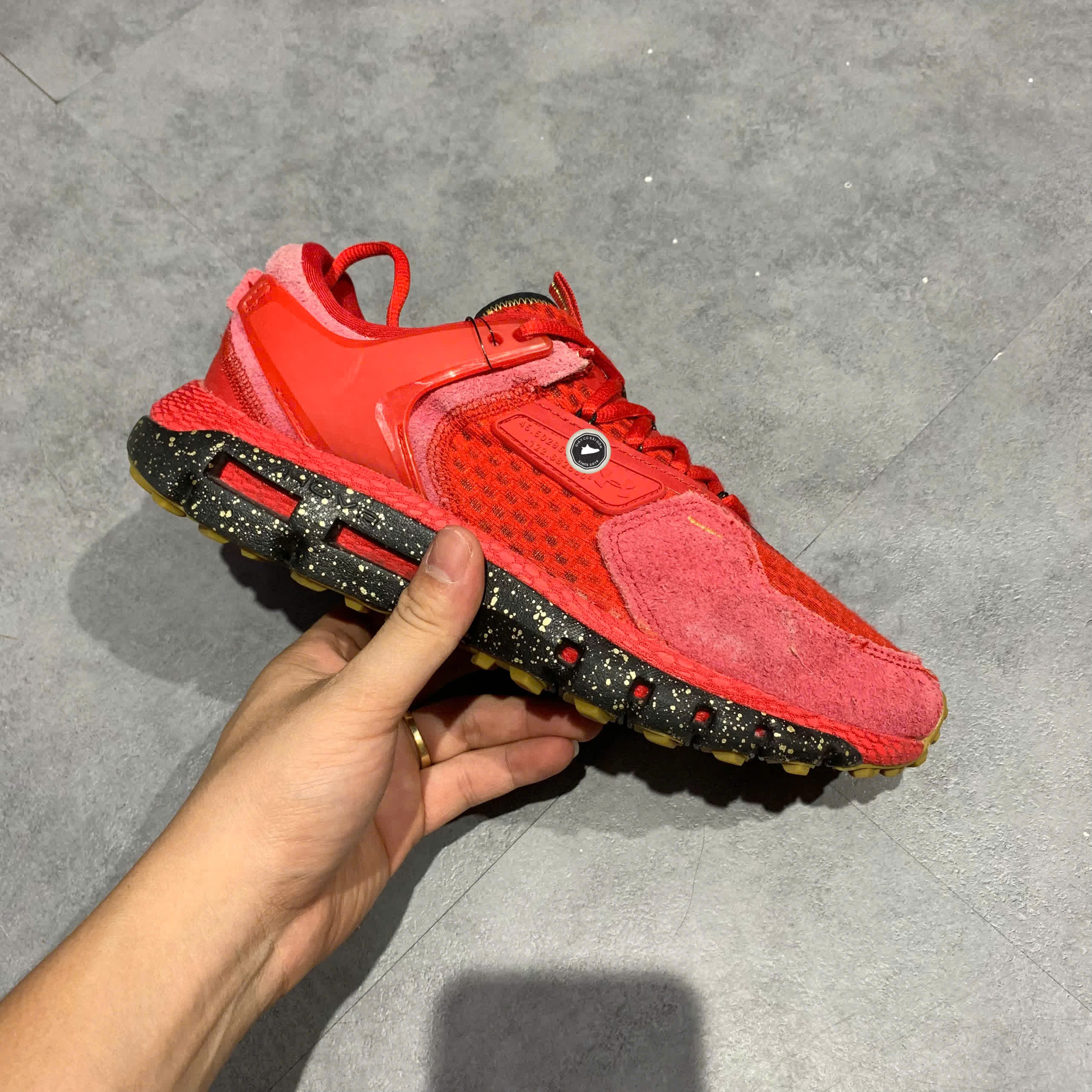 Under Armour Hovr Summit CNY 3022820 600 SIZE 40 GIÀY 2HAND CHÍNH HÃNG PVN20509