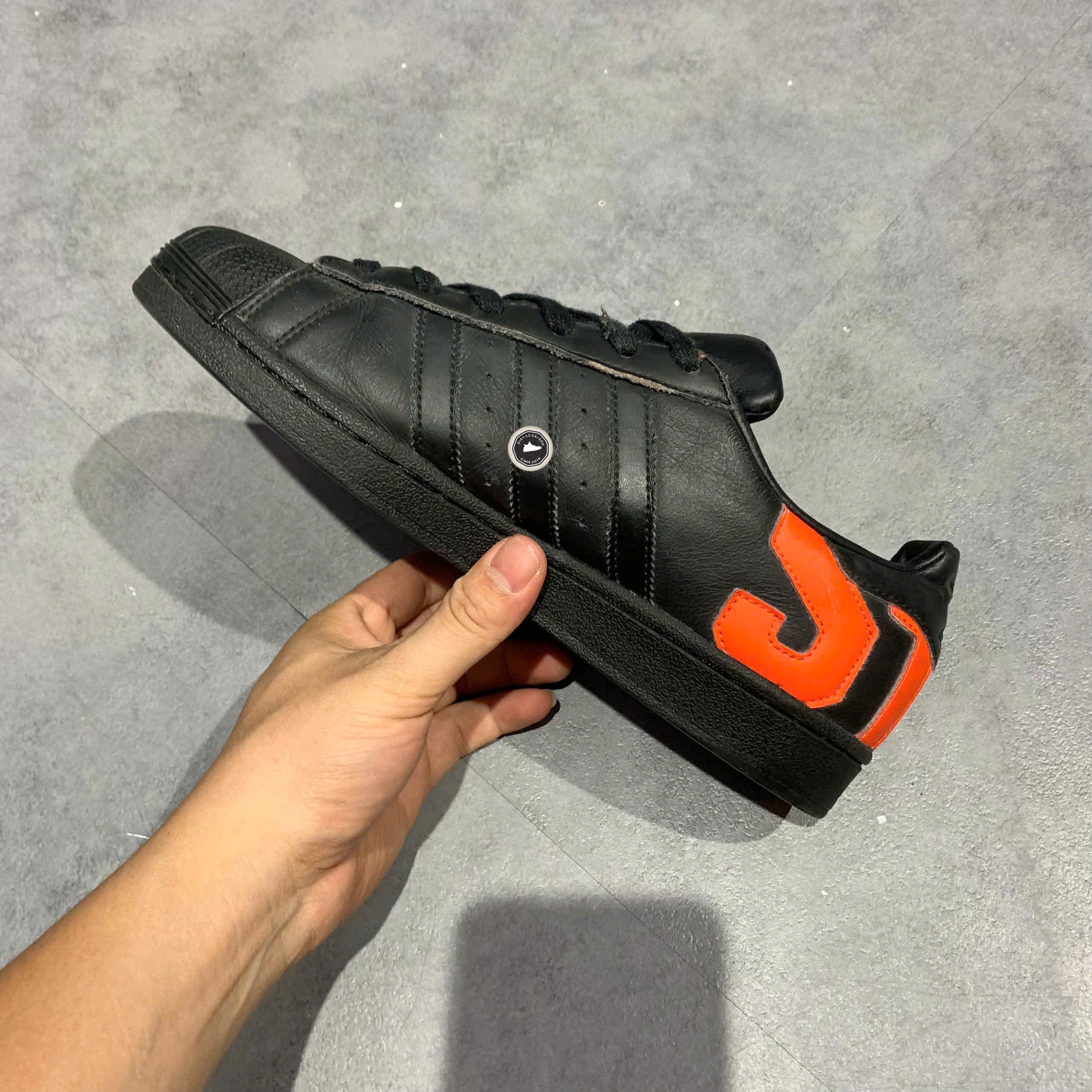 ADIDAS ORIGINALS SUPERSTAR CORE BLACK B37981 SIZE 40 GIÀY 2HAND CHÍNH HÃNG PVN20584