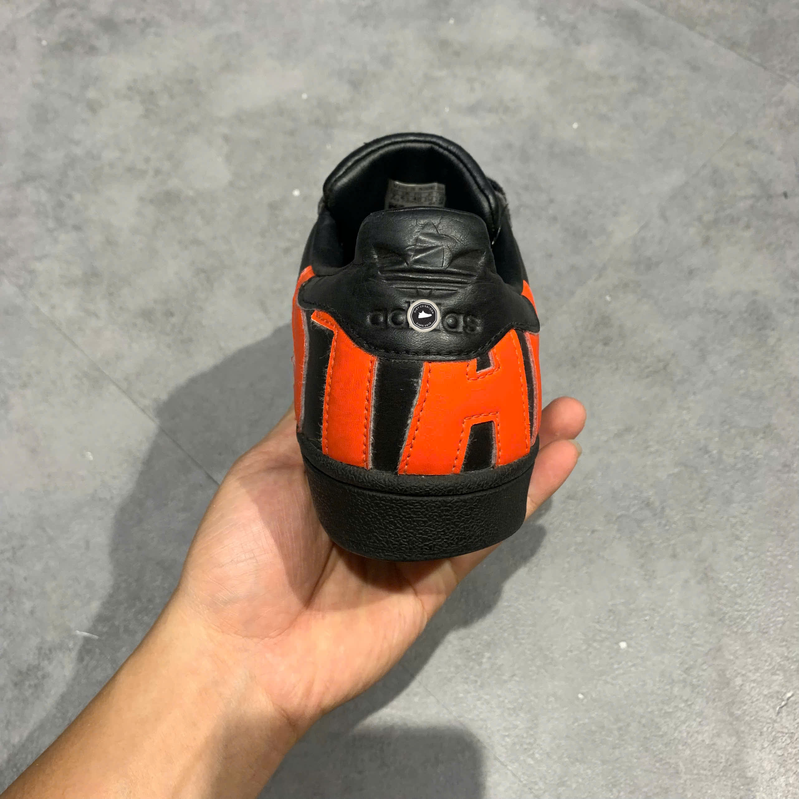 ADIDAS ORIGINALS SUPERSTAR CORE BLACK B37981 SIZE 40 GIÀY 2HAND CHÍNH HÃNG PVN20584