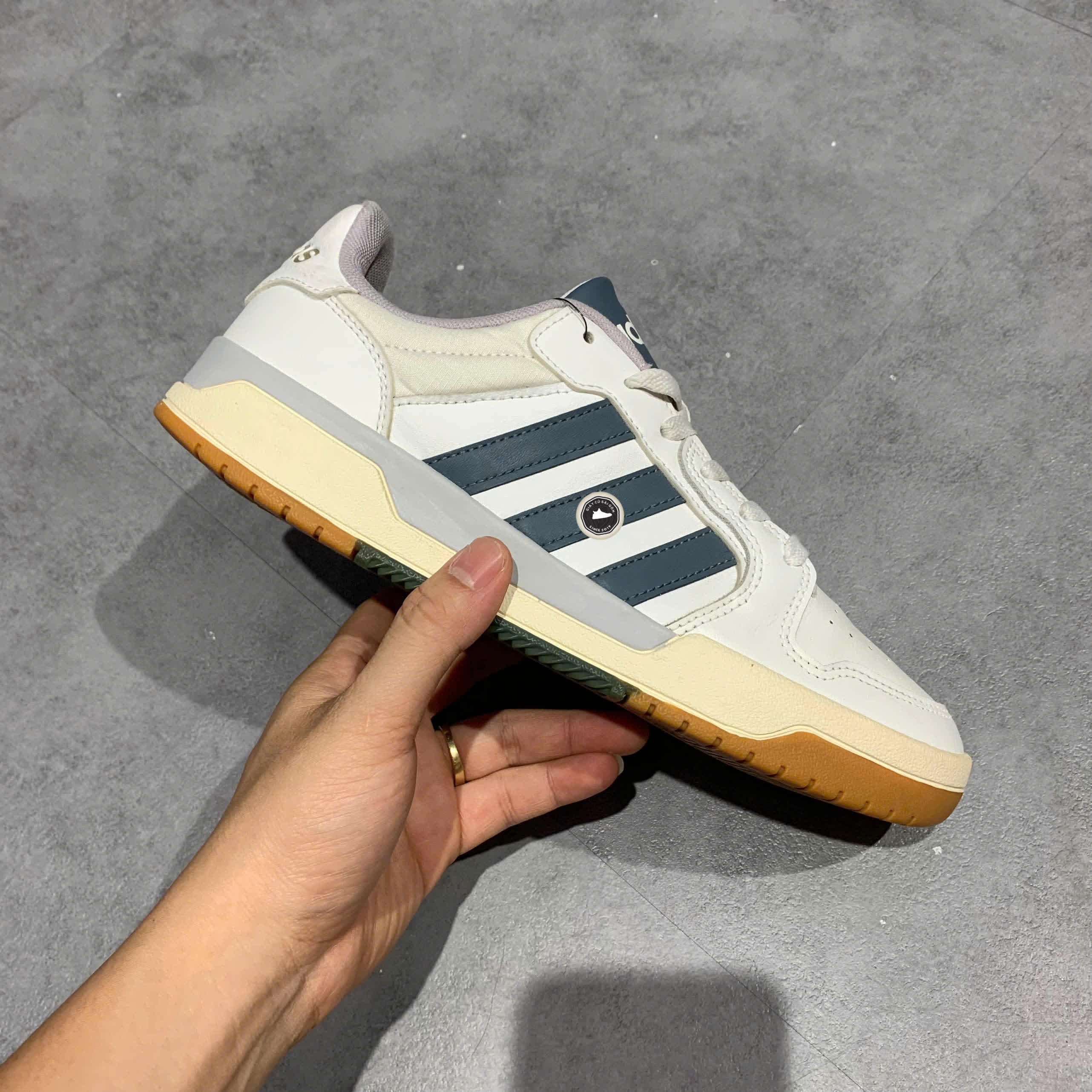 GIÀY adidas Entrap 'White Glory Grey' FW3463 SIZE 40 2/3 GIÀY 2HAND CHÍNH HÃNG PVN20378