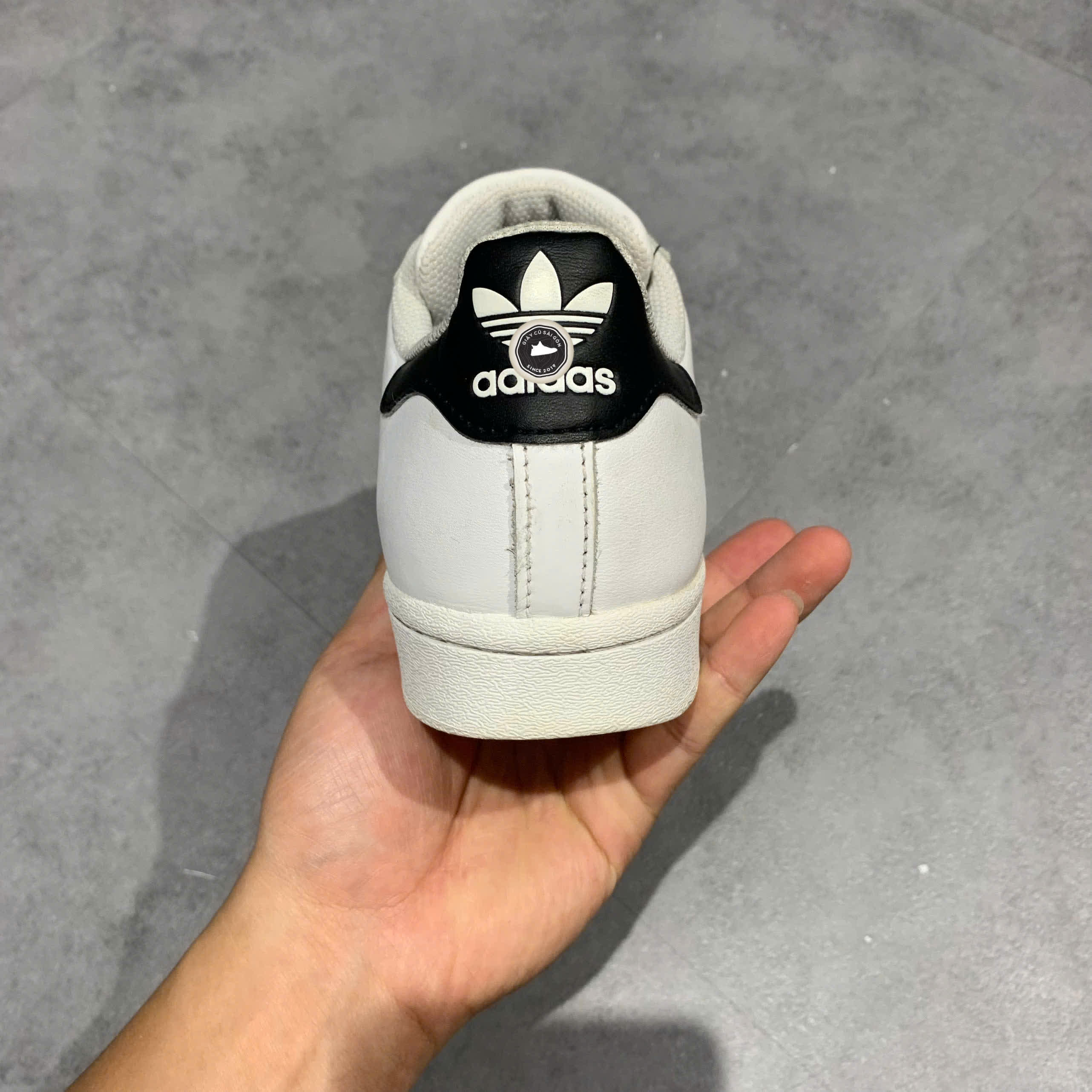 ADIDAS SUPERSTAR J FU7712 SIZE 40 GIÀY 2HAND CHÍNH HÃNG PVN20393