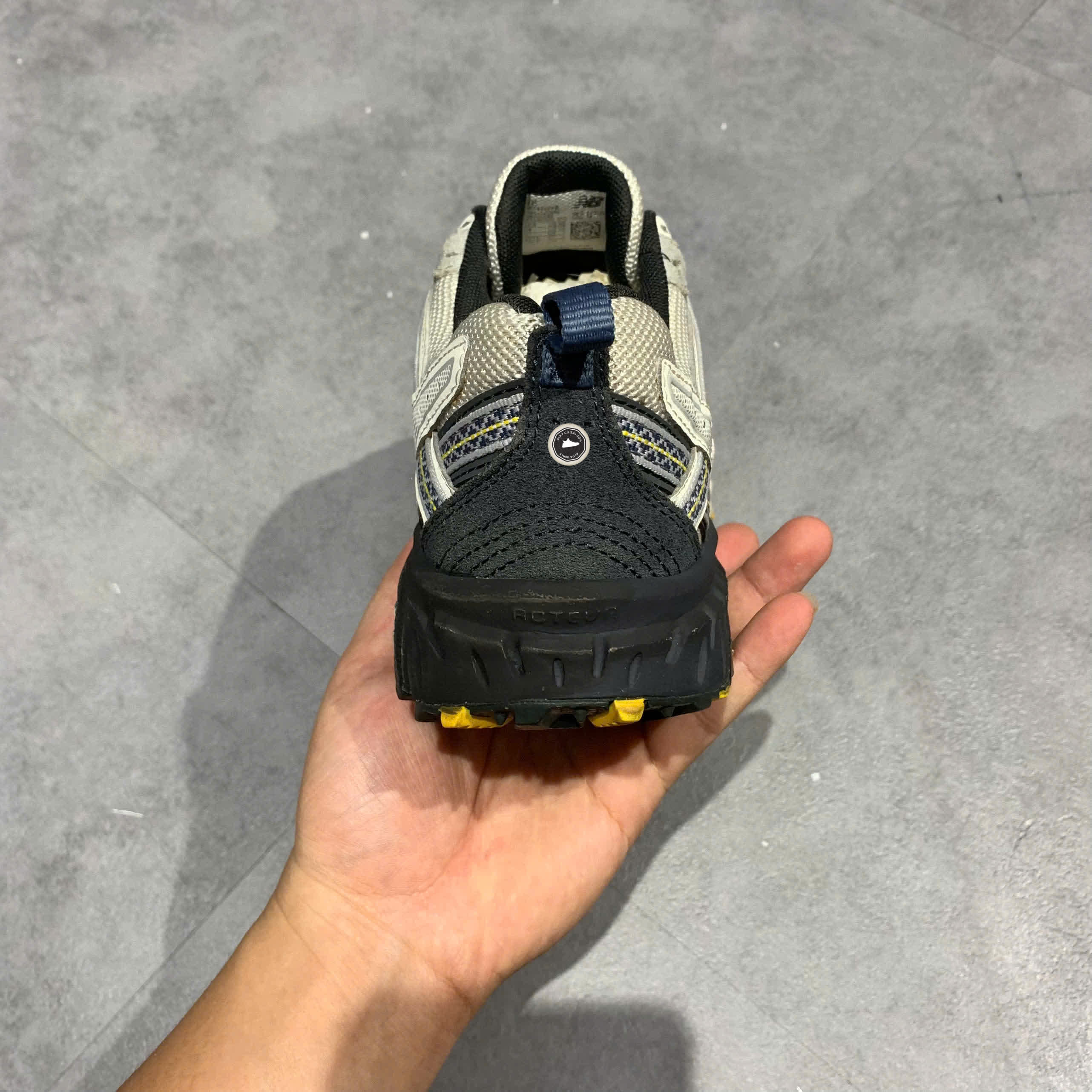 New Balance 410 v5 Grey MT410IY5 SIZE 40.5 GIÀY 2HAND CHÍNH HÃNG  PVN21033