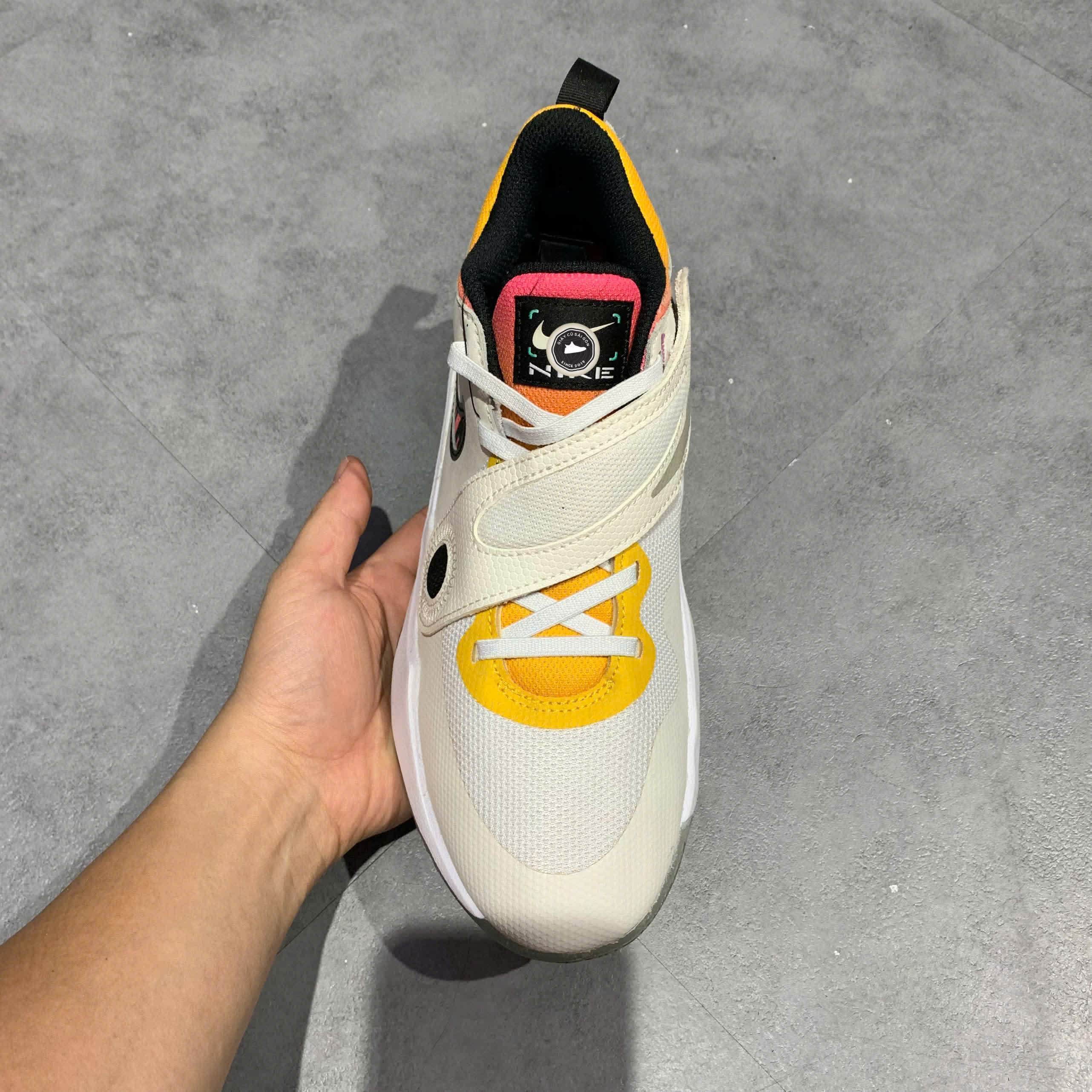 NIKE TEAM HUSTLE D 11 (GS) 'DOODLES' FJ7688 101 SIZE 40 GIÀY 2HAND CHÍNH HÃNG  PVN20386