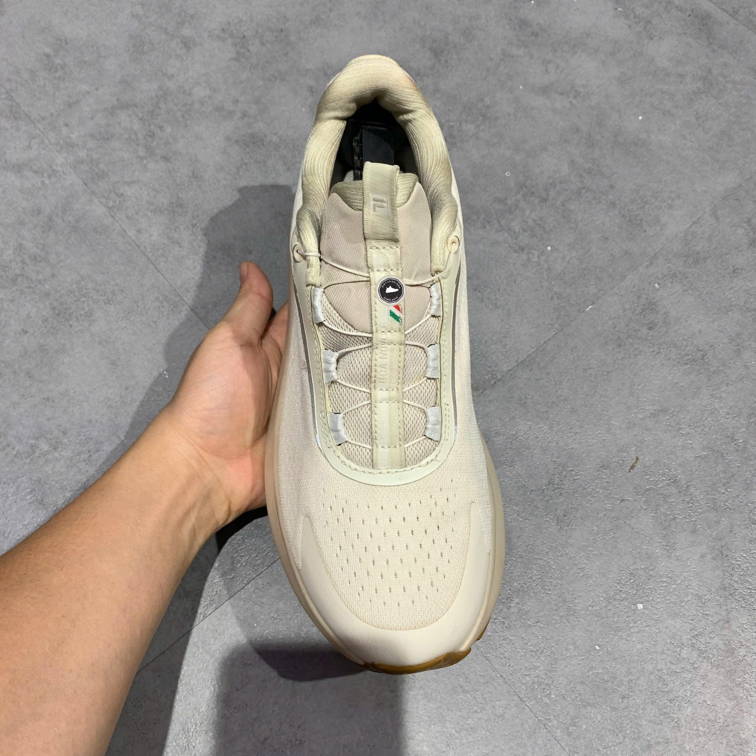 FILA CORE BOA NUVOLE 2 ATHLETICS SPORT PERFORMANCE 'White Fashion Comfort' A12M421105FWW SIZE 41 GIÀY 2HAND CHÍNH HÃNG PVN20568