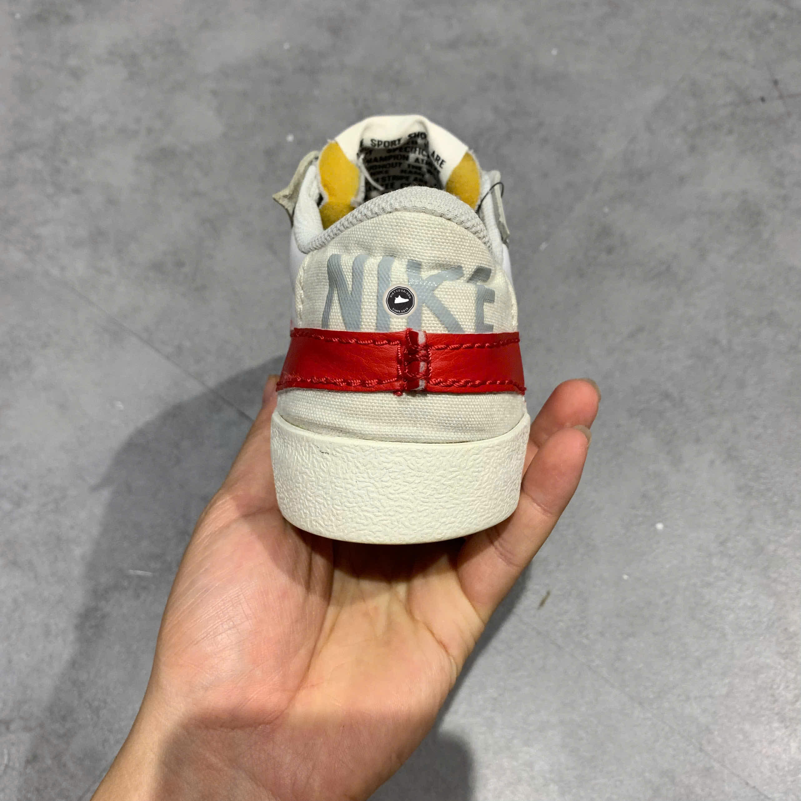NIKE BLAZER LOW '77 JUMBO 'WHITE UNIVERSITY RED' DQ8769 100 SIZE 41 GIÀY 2HAND CHÍNH HÃNG PVN20426