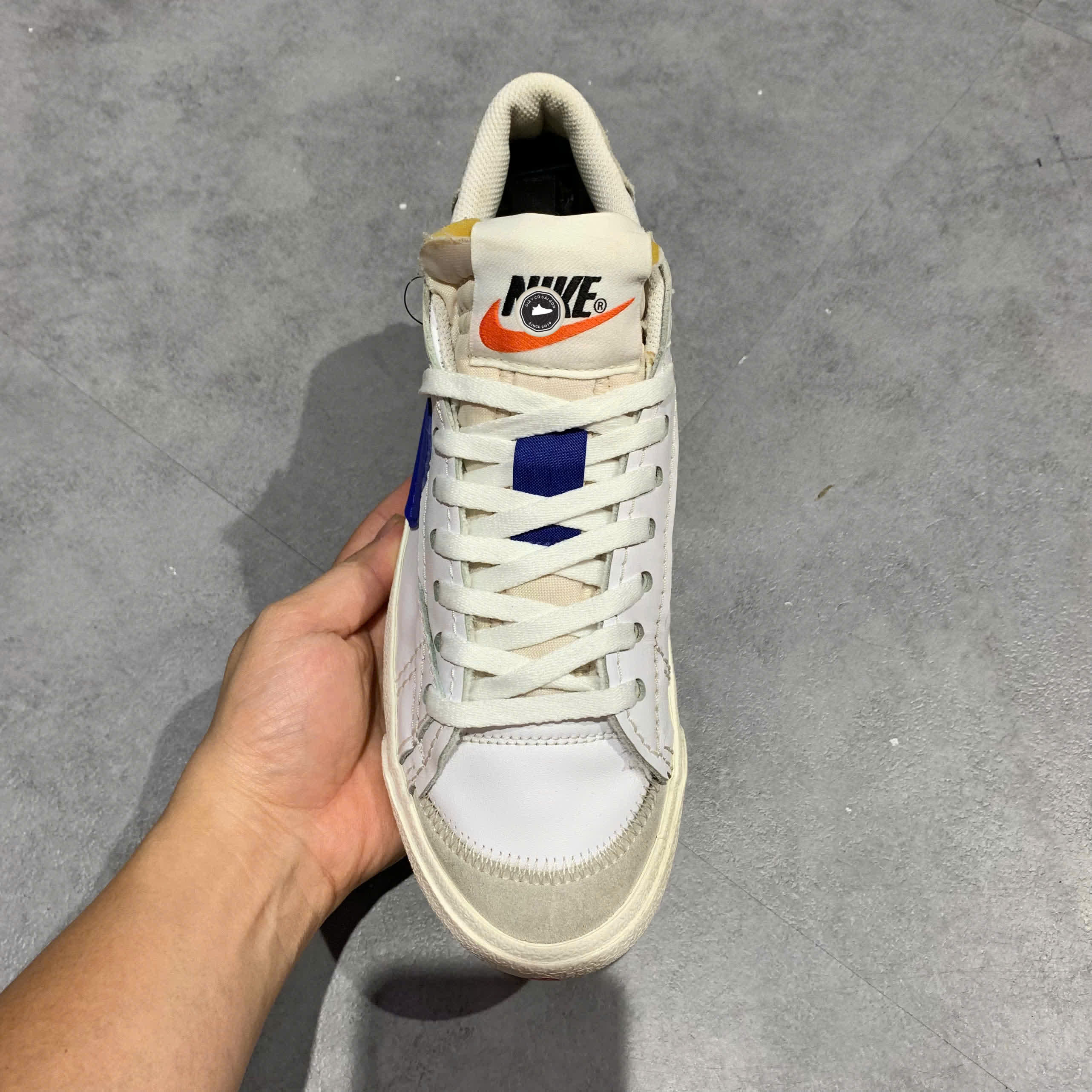 NIKE BLAZER LOW '77 JUMBO 'WHITE OLD ROYAL' DQ8768 100 SIZE 41 GIÀY 2HAND CHÍNH HÃNG PVN20412
