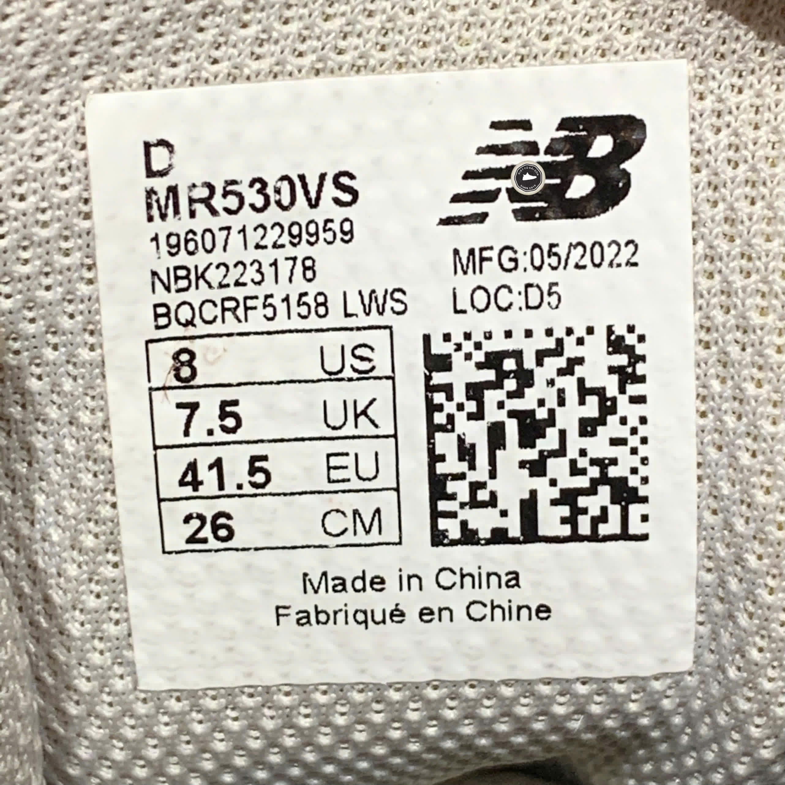 NEW BALANCE 530 'SILVER METALLIC & MOONBEAM' MR530VS SIZE 41.5 GIÀY 2HAND CHÍNH HÃNG  PVN21038