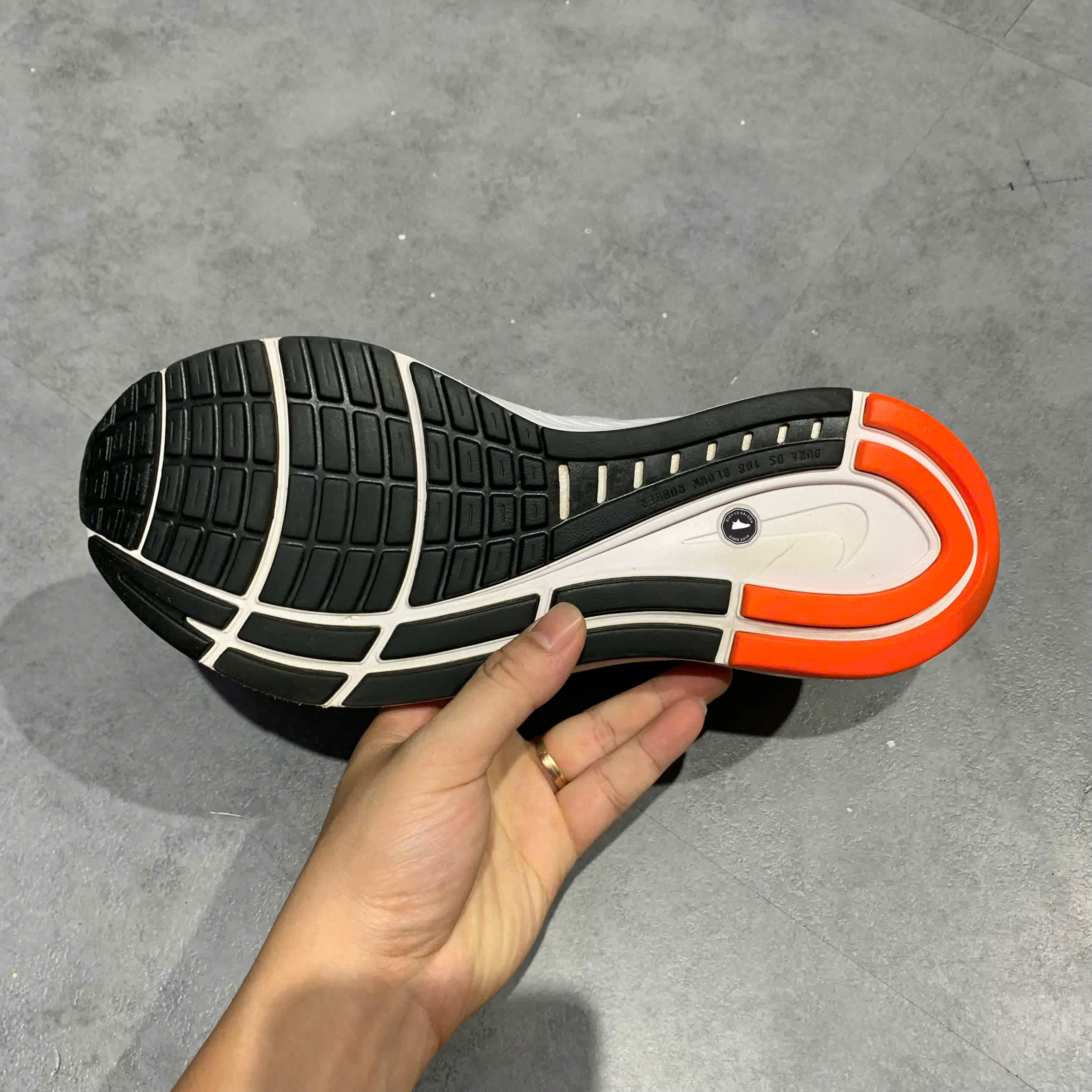 NIKE AIR ZOOM STRUCTURE 23 CZ6720 100 SIZE 41 GIÀY 2HAND CHÍNH HÃNG PVN20483