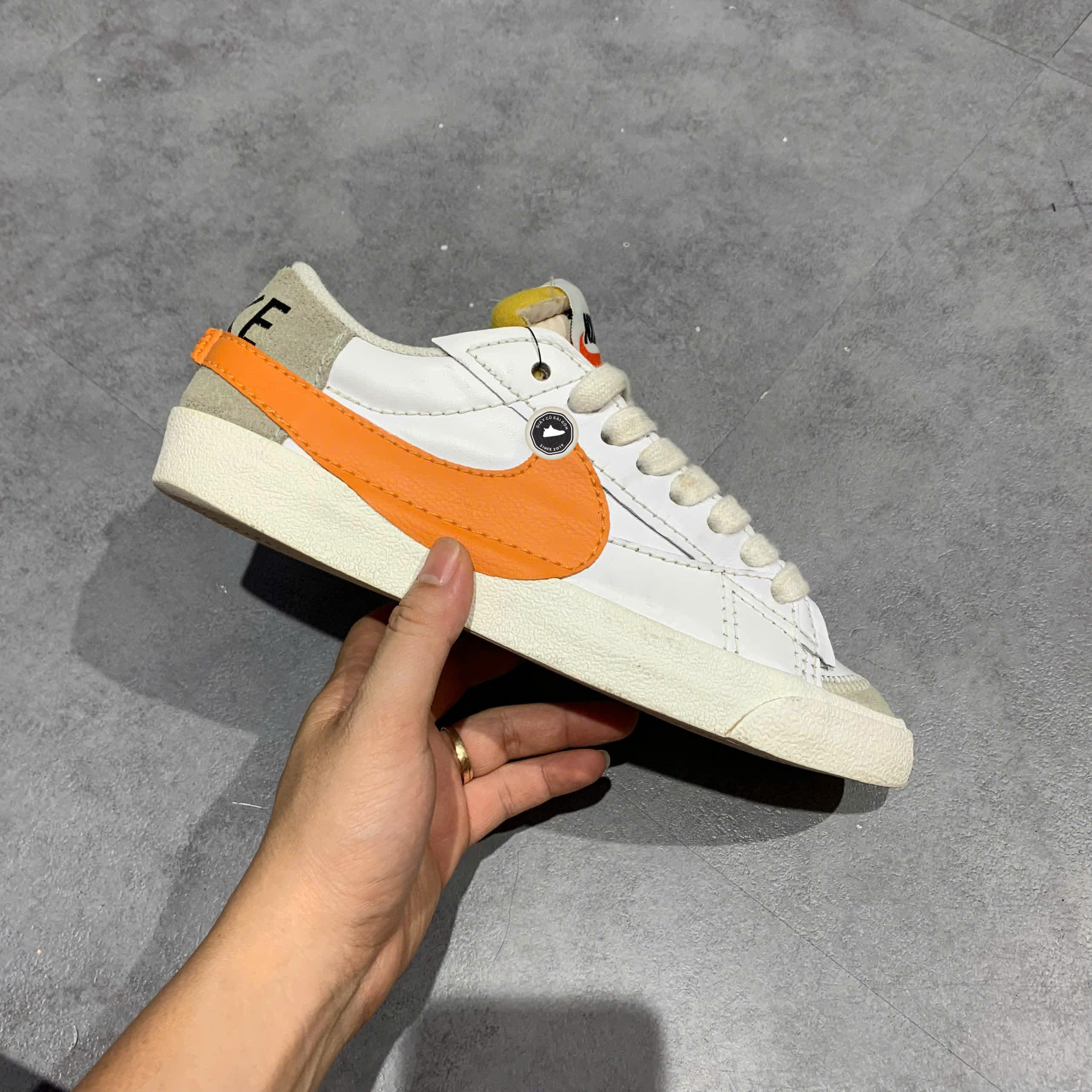 Nike Blazer Low '77 Jumbo 'White Alpha Orange' DN2158-100 SIZE 41 GIÀY 2HAND CHÍNH HÃNG PVN20529