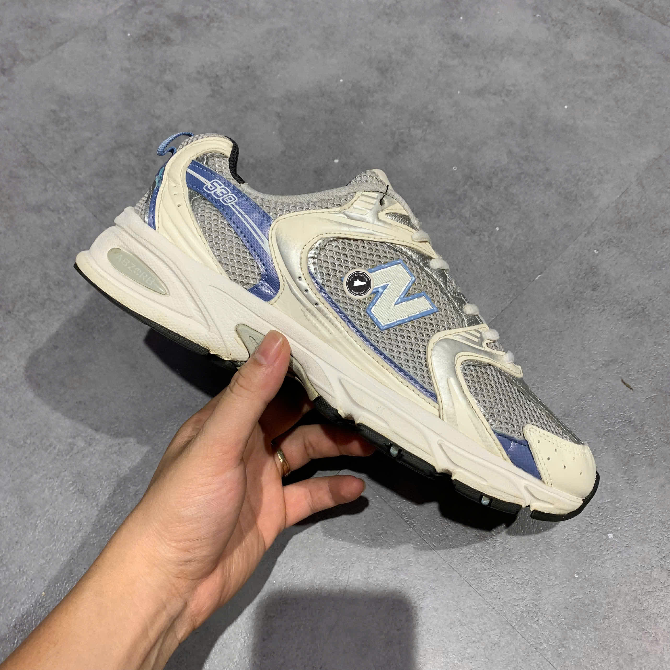 NEW BALANCE 530 'RAIN CLOUD SUMMER FOG' MR530RC SIZE 41.5 GIÀY 2HAND CHÍNH HÃNG PVN21036