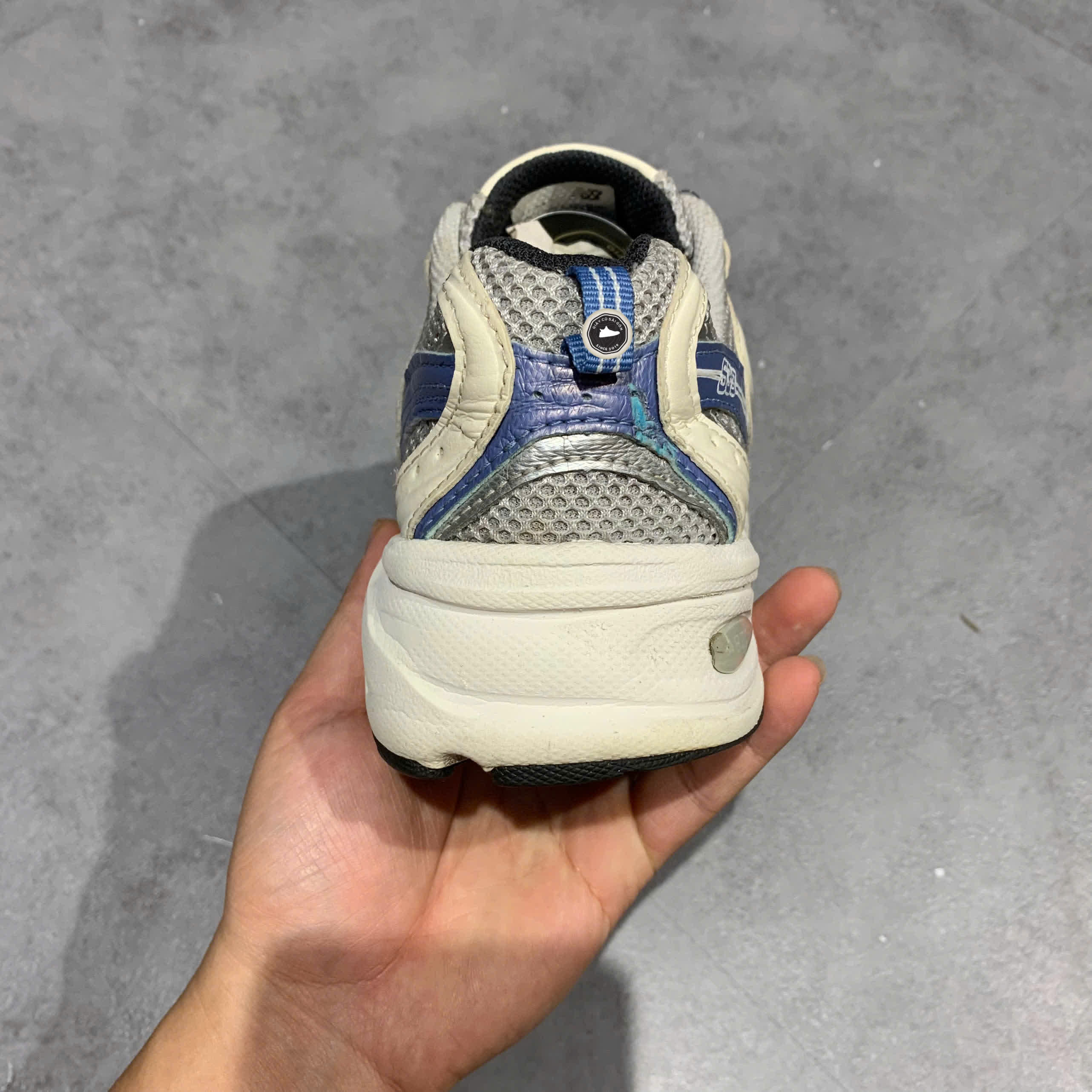 NEW BALANCE 530 'RAIN CLOUD SUMMER FOG' MR530RC SIZE 41.5 GIÀY 2HAND CHÍNH HÃNG PVN21036